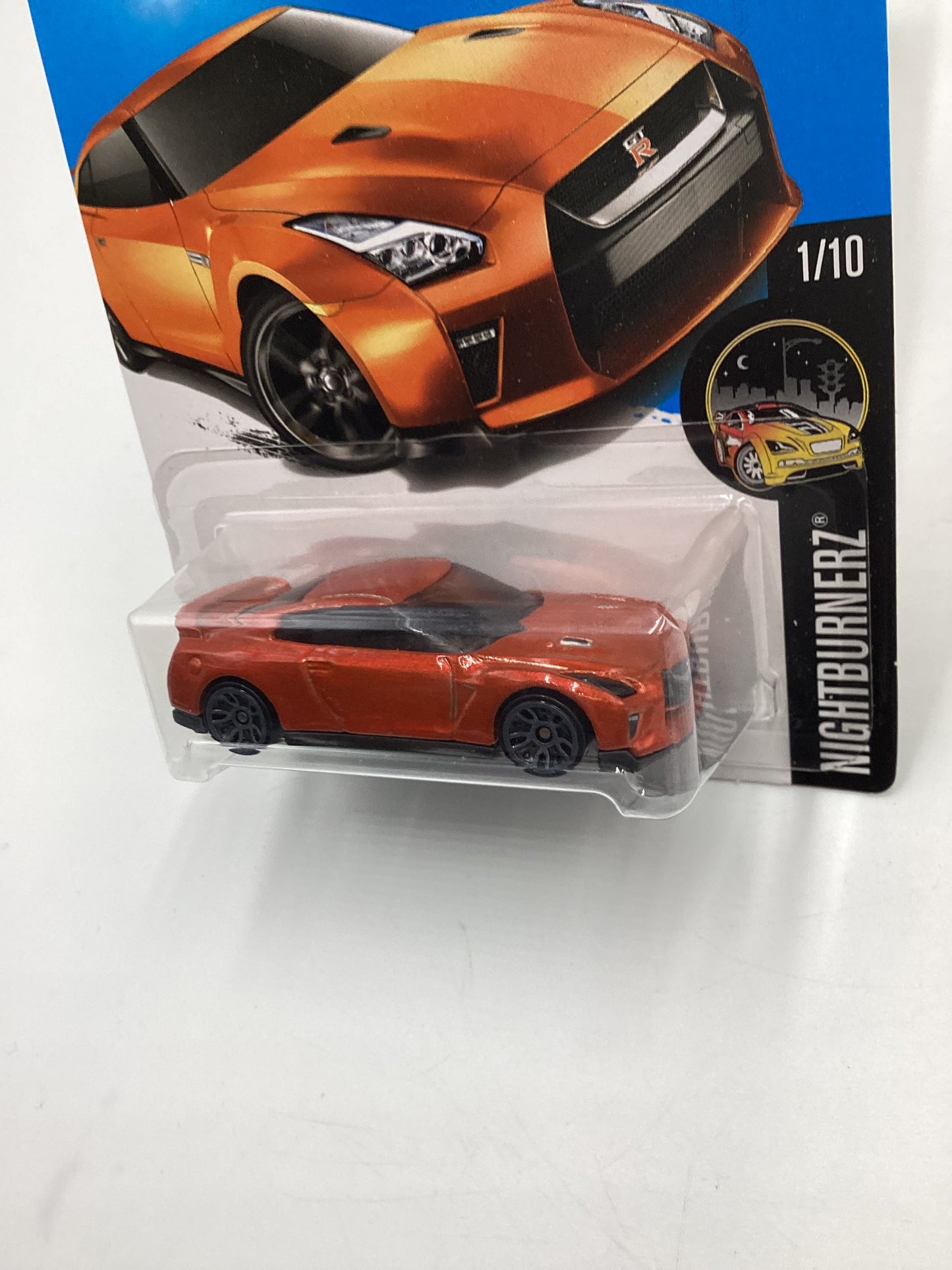 2017 Hot wheels #282 17 Nissan GT-R (R35) Orange 82C