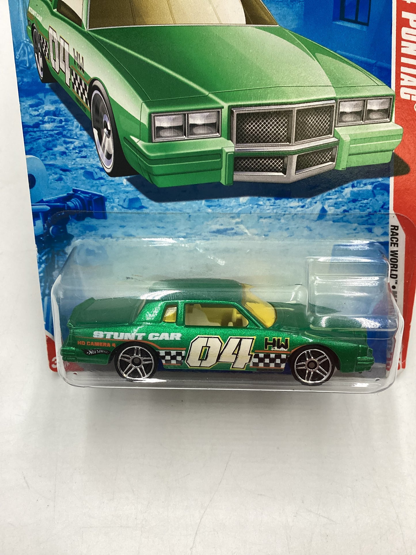 2010 Hot Wheels #175 Green 84 Pontiac 38D