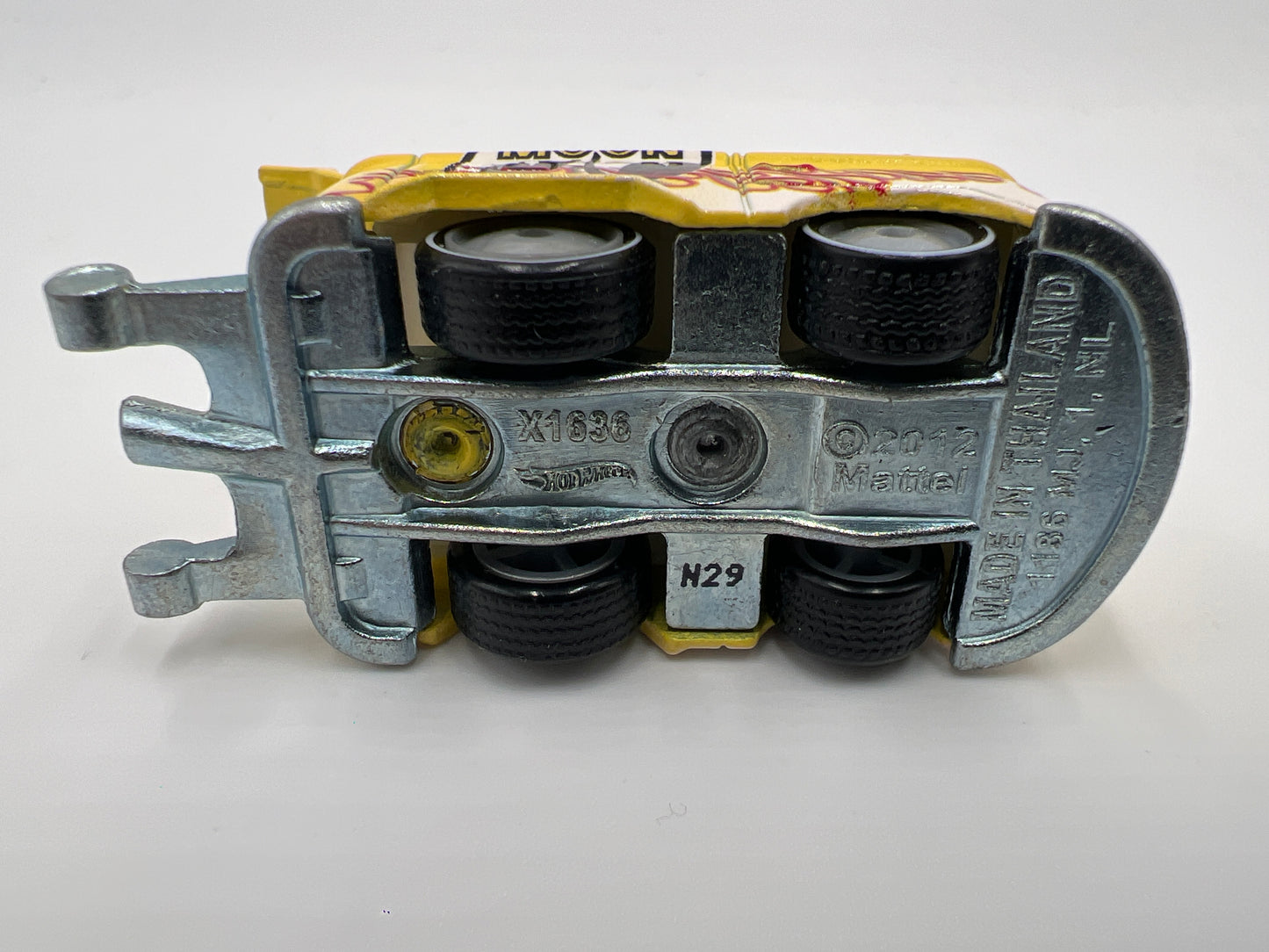 Hot Wheels 1/64 Premium Boulevard Kool Kombi Mooneyes Yellow Loose