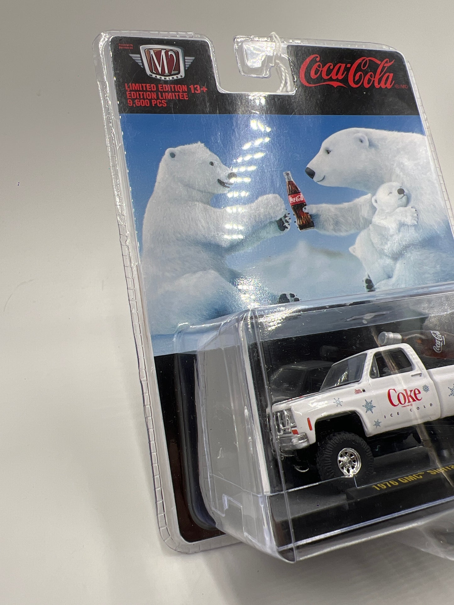 M2 Machines Coca Cola 1976 GMC Sierra Grande 15 White SK04 194B