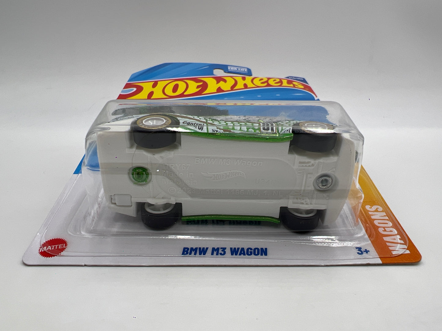 2025 Hot Wheels P Case Super Treasure Hunt #245 BMW M3 Wagon Green W/Protector