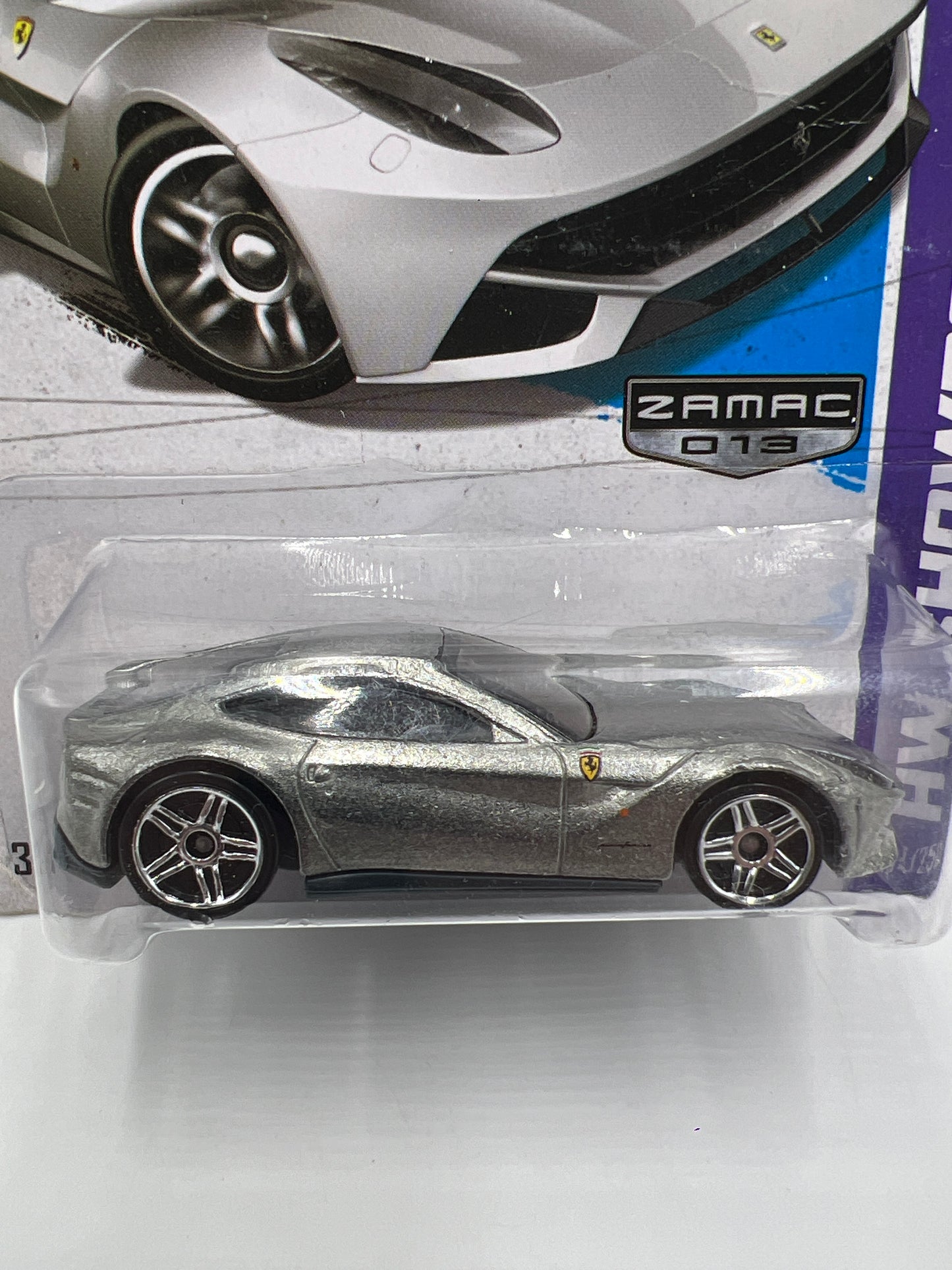 2013 Hot Wheels Walmart Exclusive Zamac 13 #174 Ferrari F12Berlinetta W/Protector