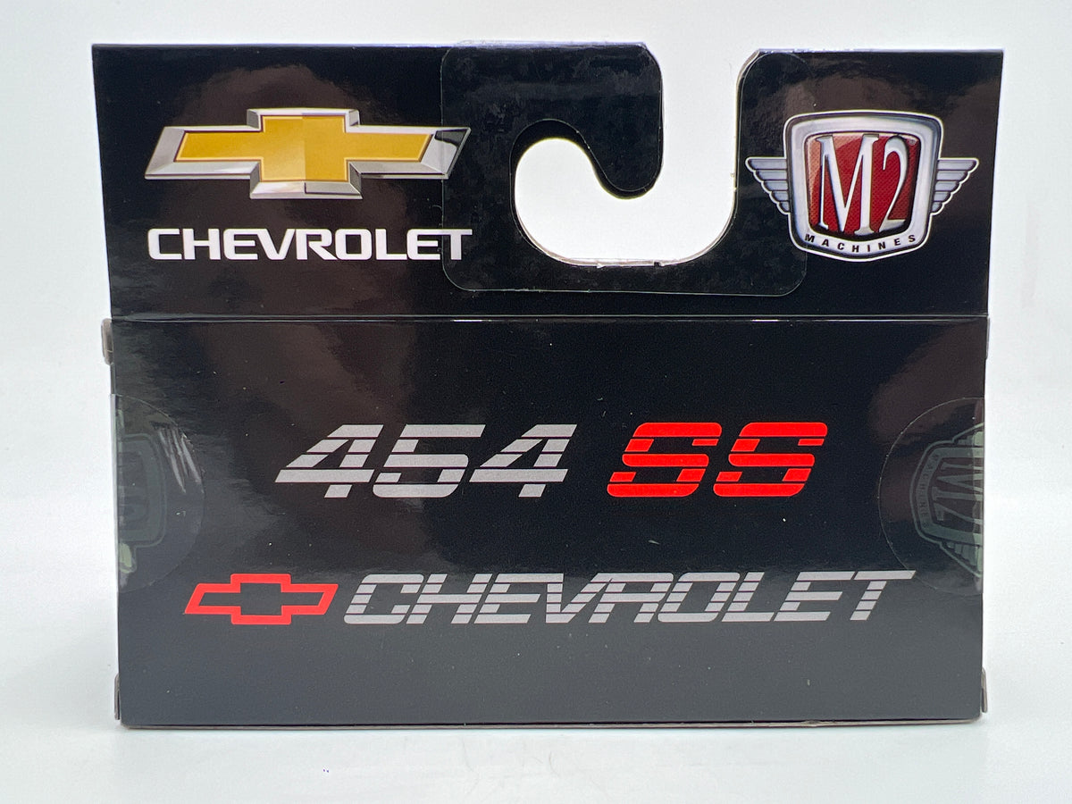 M2 Machines WMTS17 Walmart CHASE 1992 Chevrolet C1500 SS 454 Black
