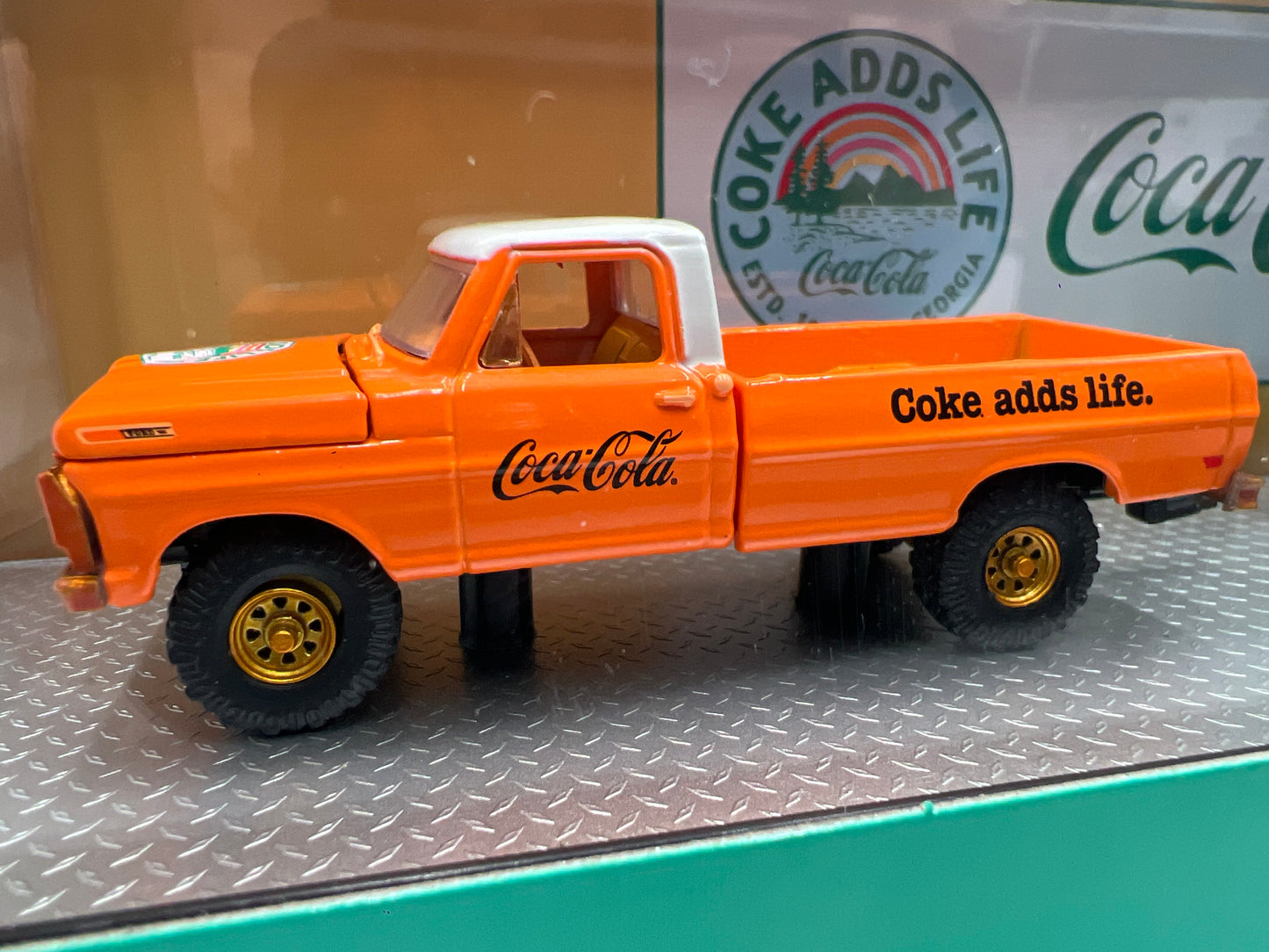 M2 Machines Auto Haulers Coca Cola CHASE 1969 Ford F-100 Ranger 4x4 & 1966 Ford Bronco TW35