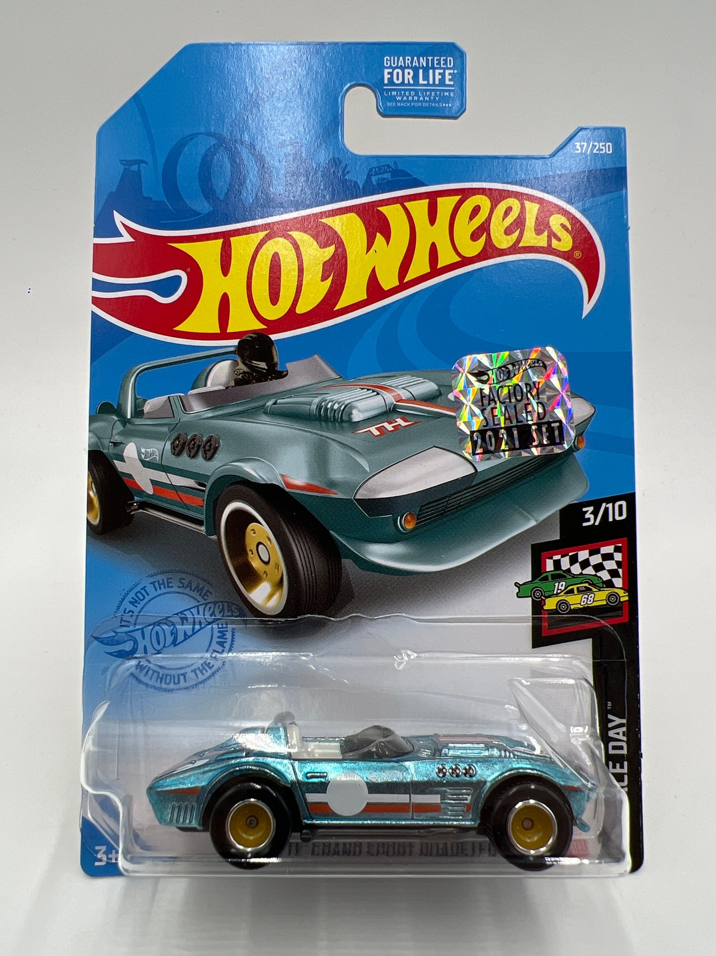 2021 Hot Wheels Factory Sealed Super Treasure Hunt #37 Corvette Grand Sport Roadster Light Blue W/Protector