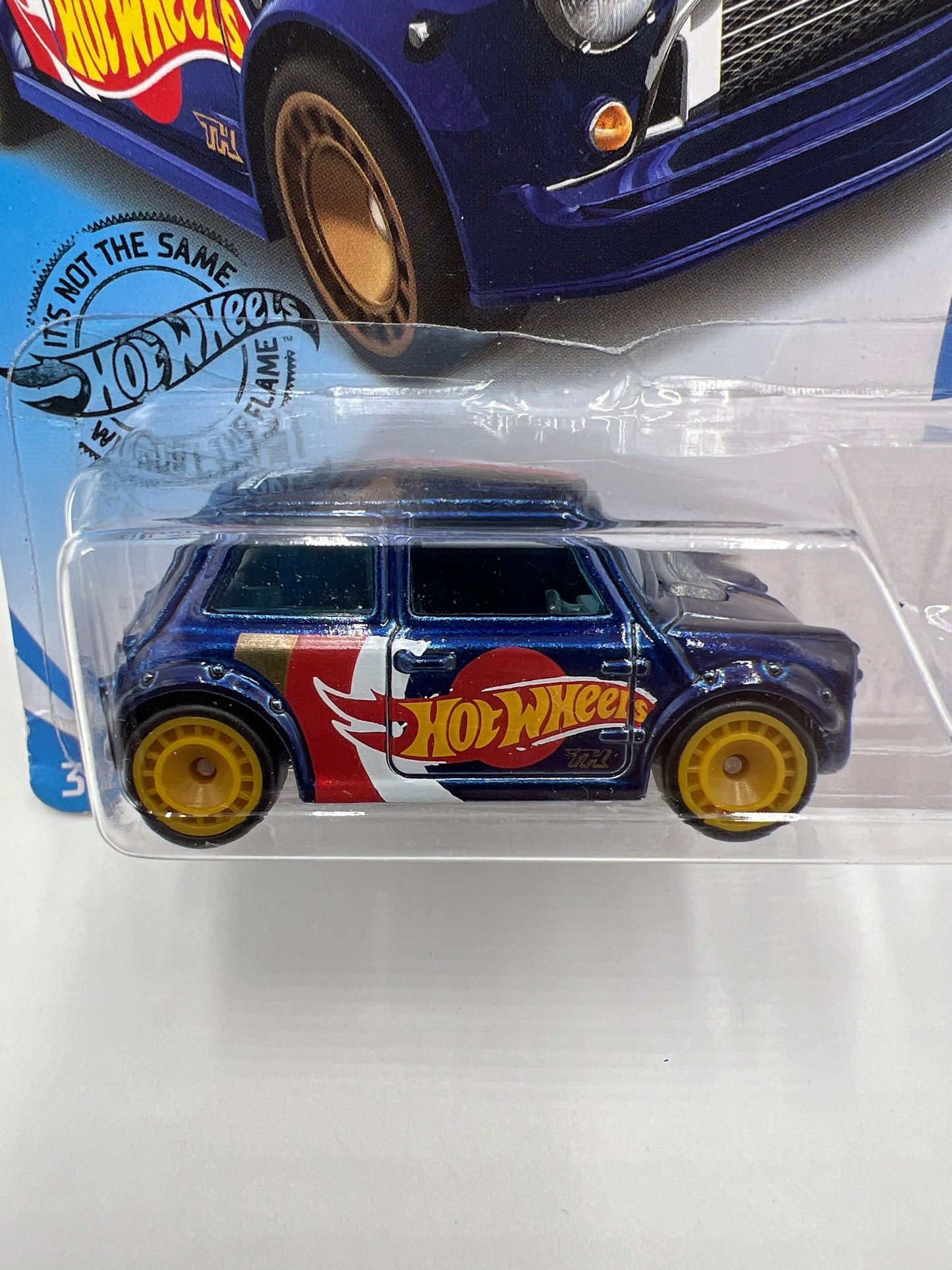 2019 Hot Wheels Super Treasure Hunt #242 Morris Mini Blue W/Protector
