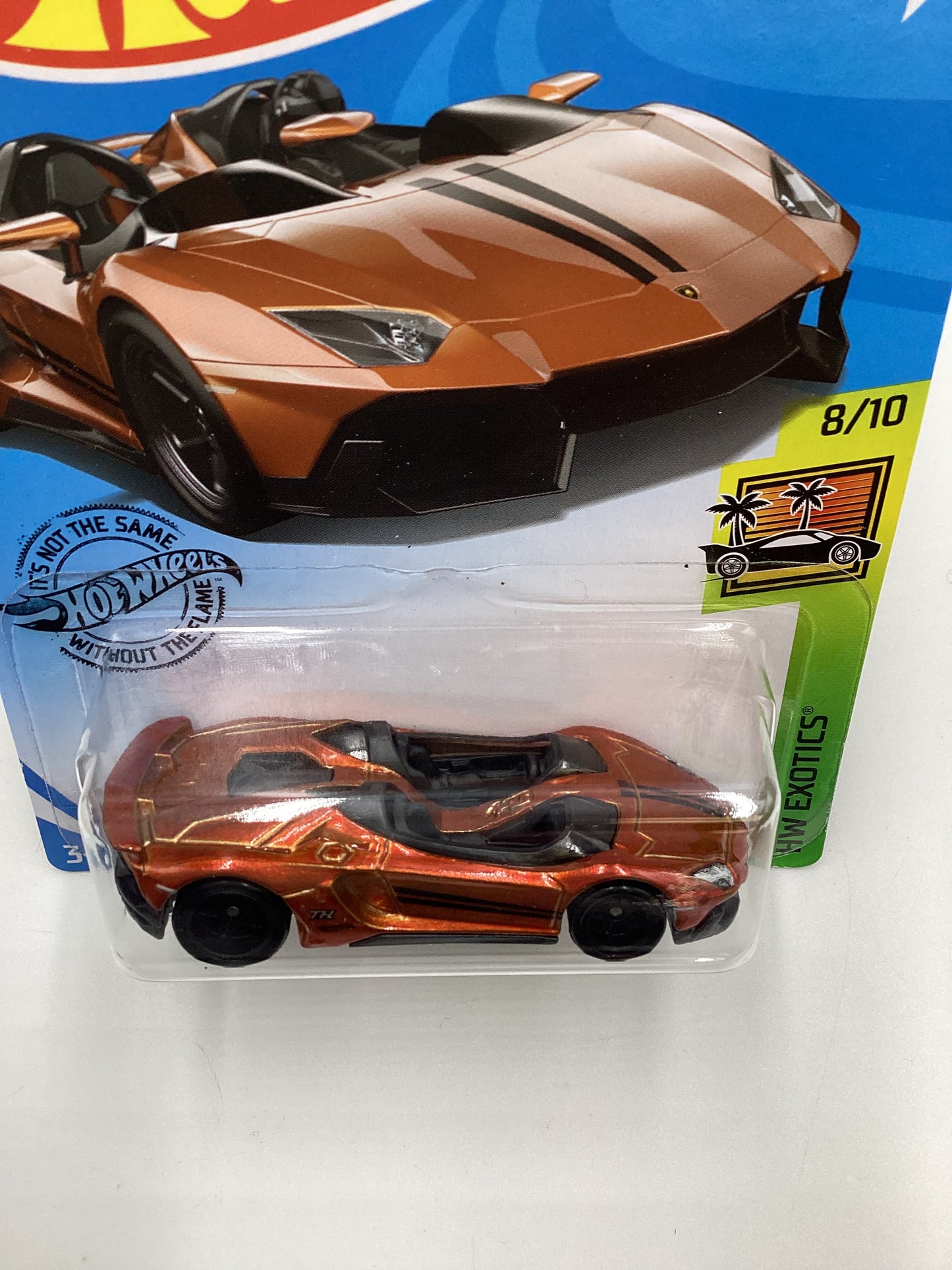 2019 Hot Wheels Super Treasure Hunt #223 Lamborghini Aventador J W/Protector