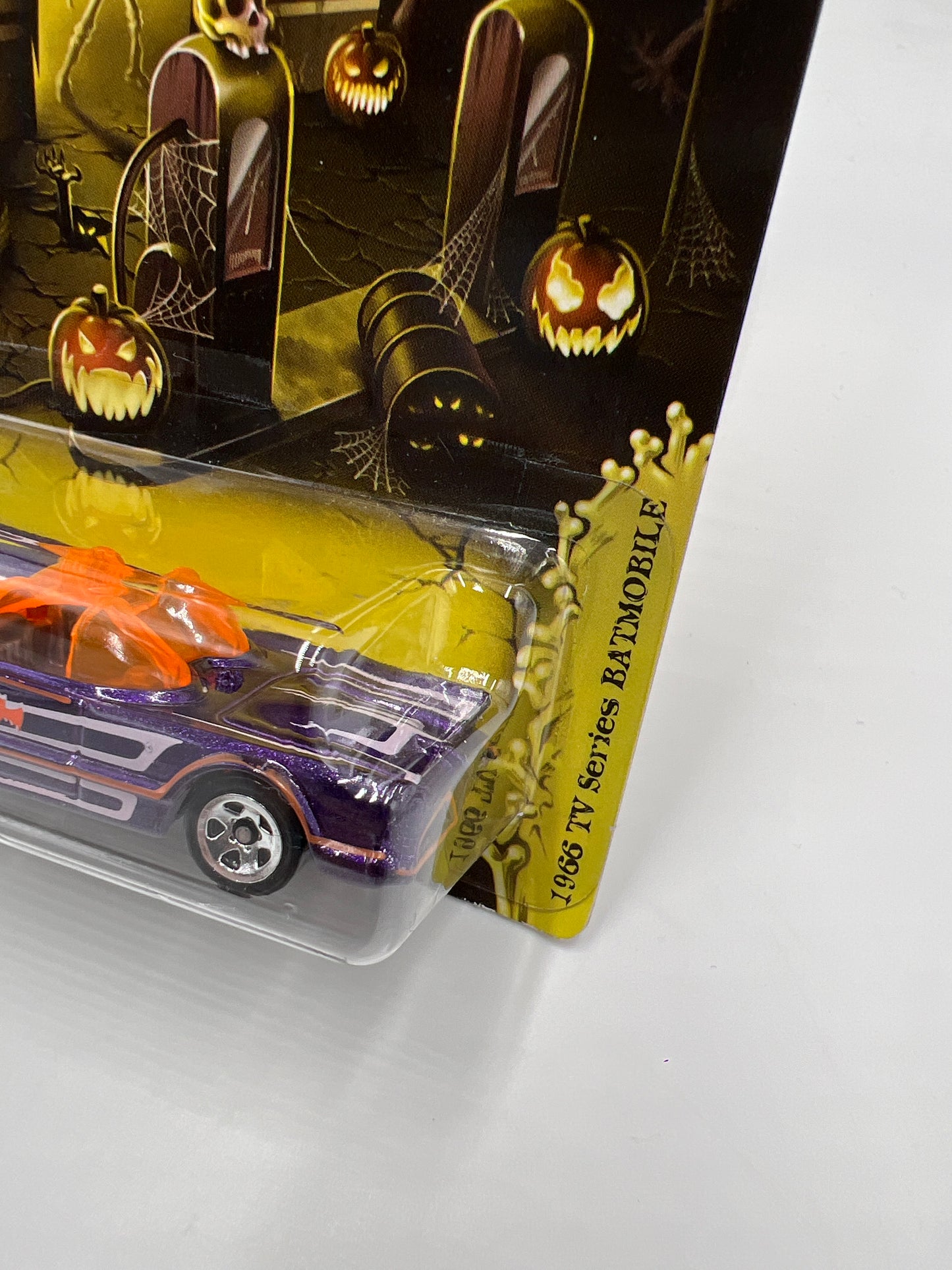 2012 Hot Wheels Kroger Exclusive Happy Halloween Set #3 1966 TV Series Batmobile Purple W/Protector