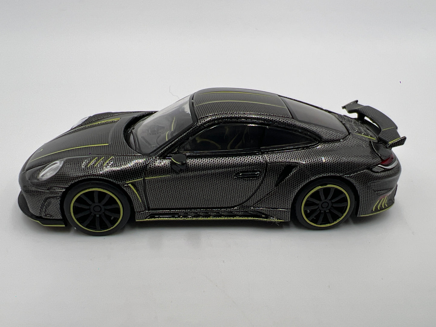 Pop Race 1/64 Porsche 992 Stinger GTR Full Carbon Fiber PR64-17