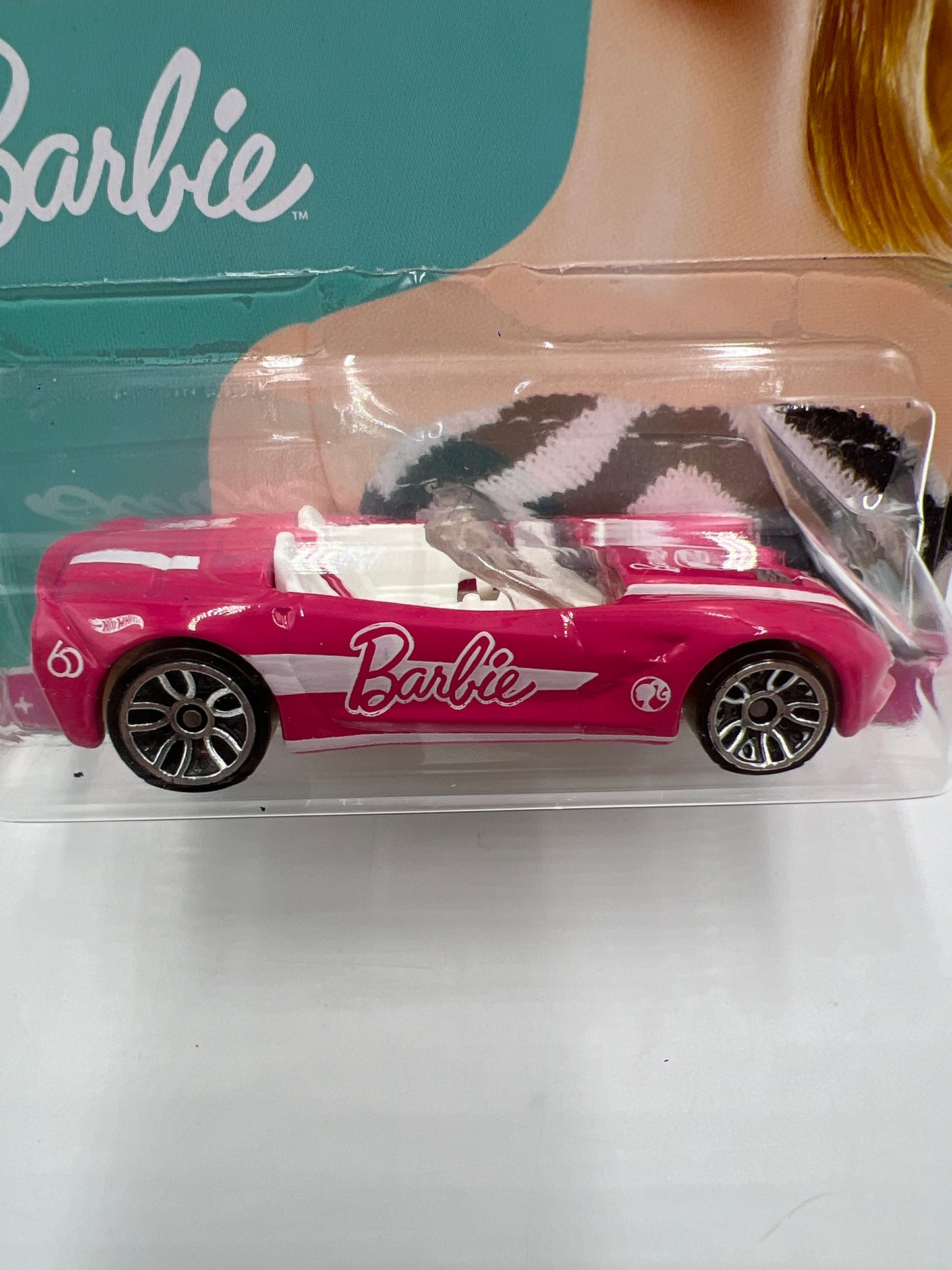 Hot Wheels 60 Years Barbie 14 Corvette Stingray Pink