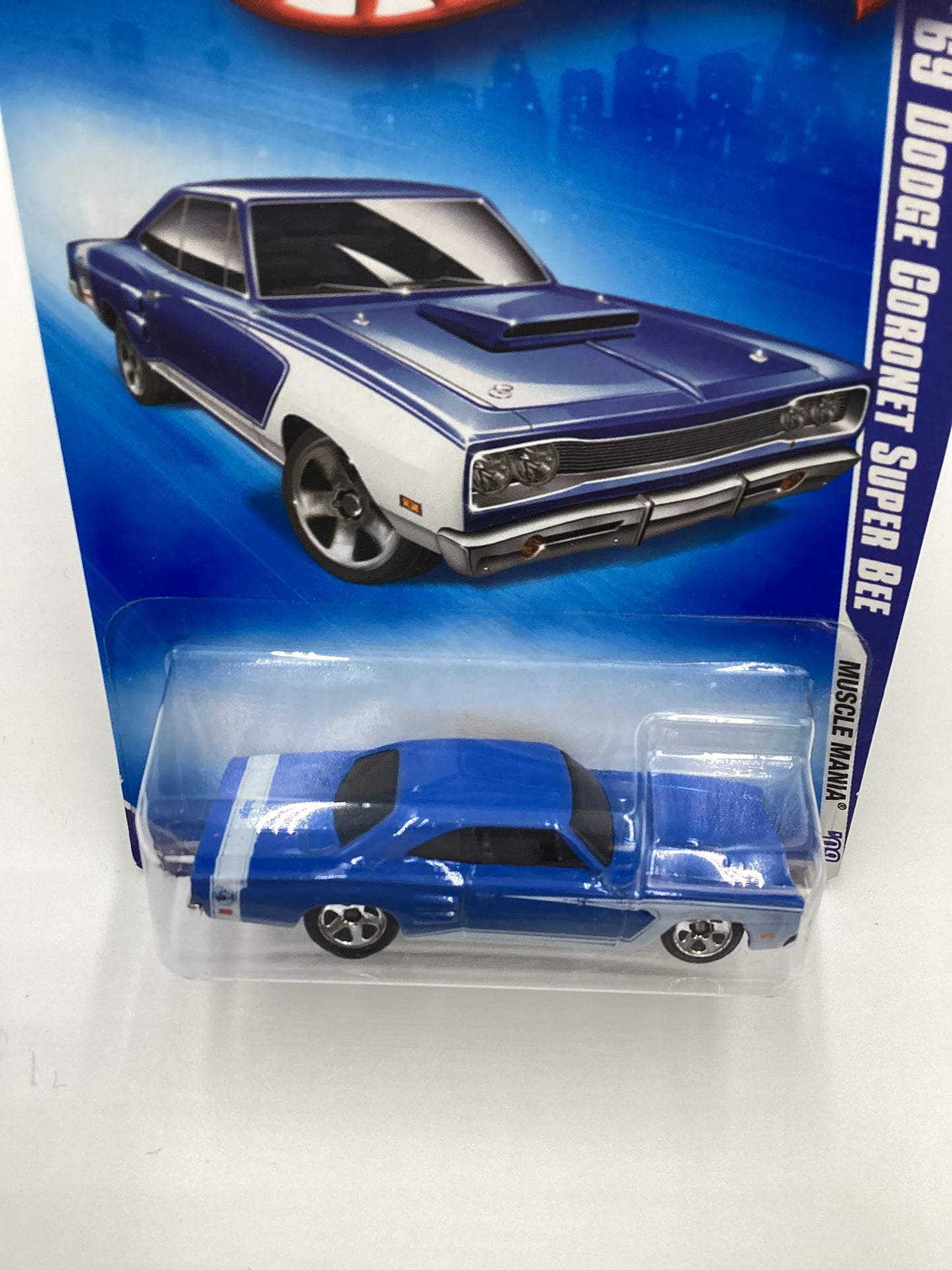 2009 Hot Wheels #083 69 Dodge Coronet Super Bee Blue 59C