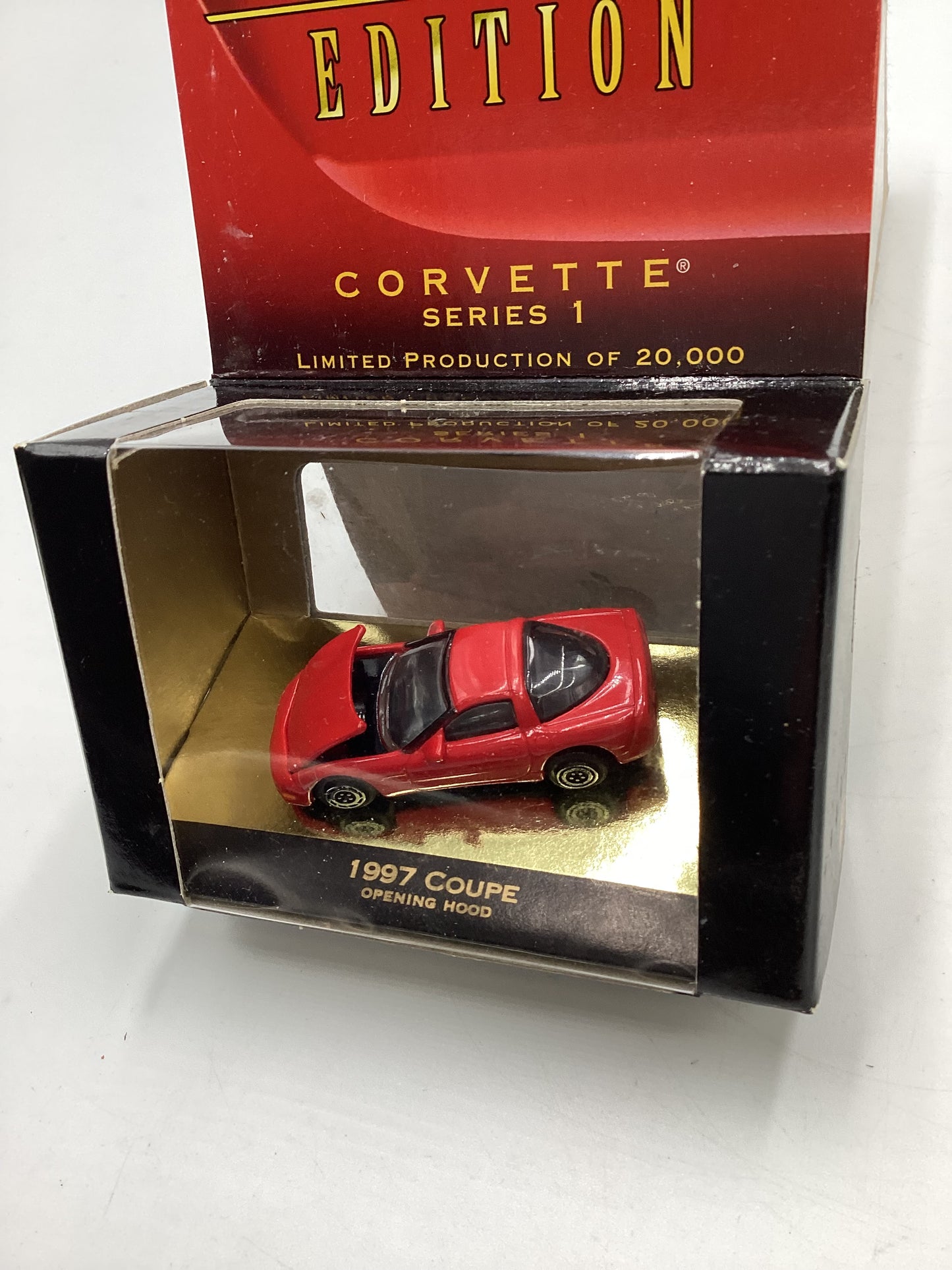 Micro Machines Collectors Edition Corvette Series 1 1997 Coupe Red 1/20000 SR CE 14