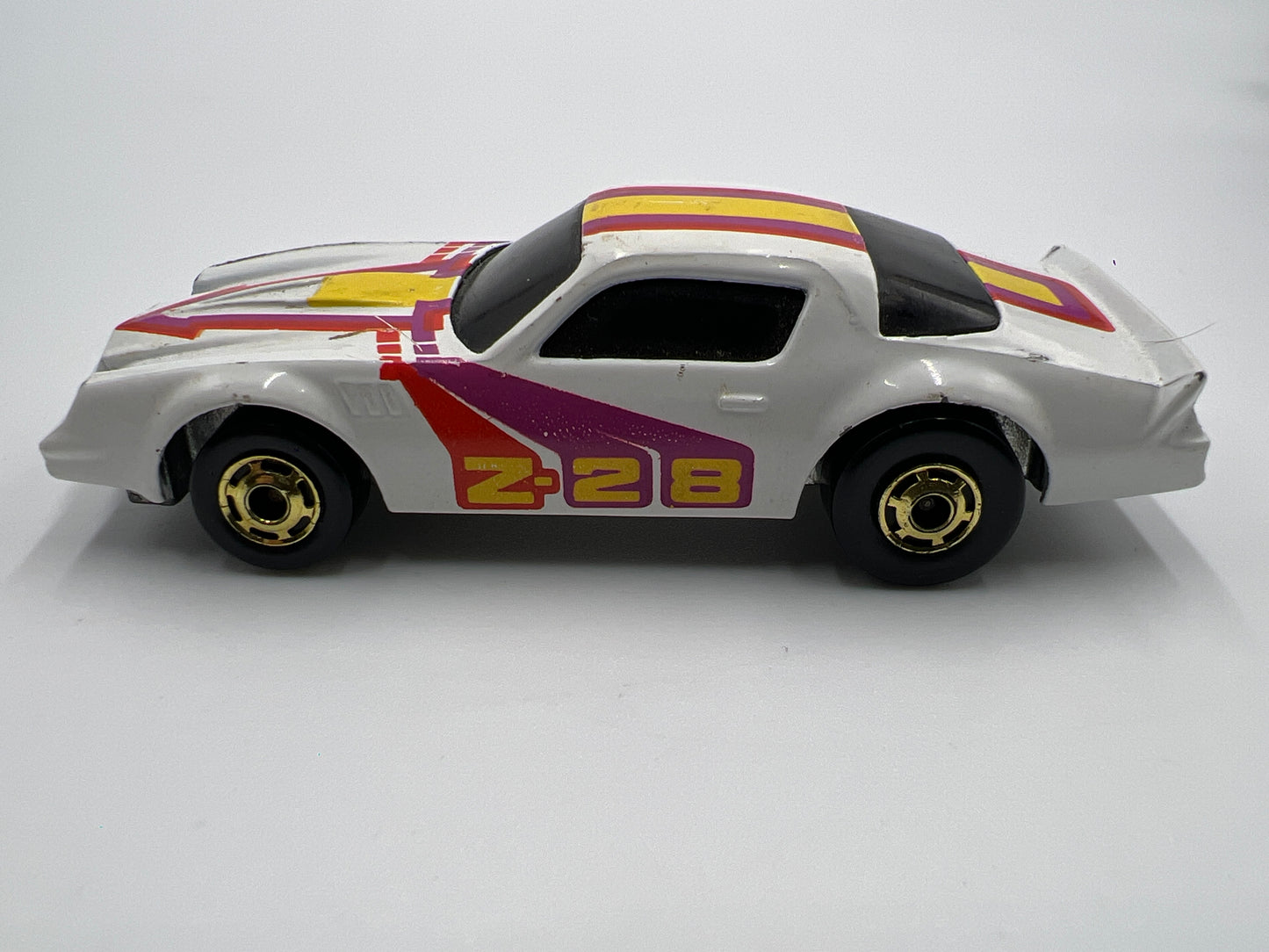 Hot Wheels Blackwall 1982 Chevy Camaro Z-28 White GHO Wheels Loose