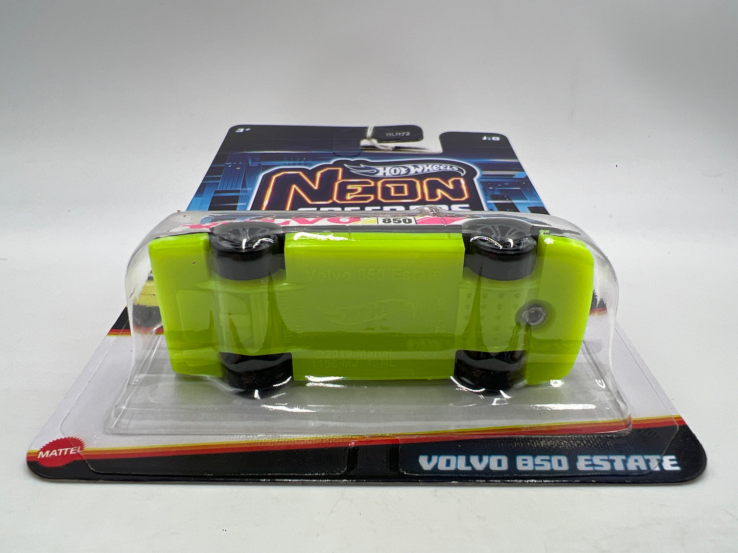 2026 Hot Wheels Neon Speeders #1 Volvo 850 Estate White 157E