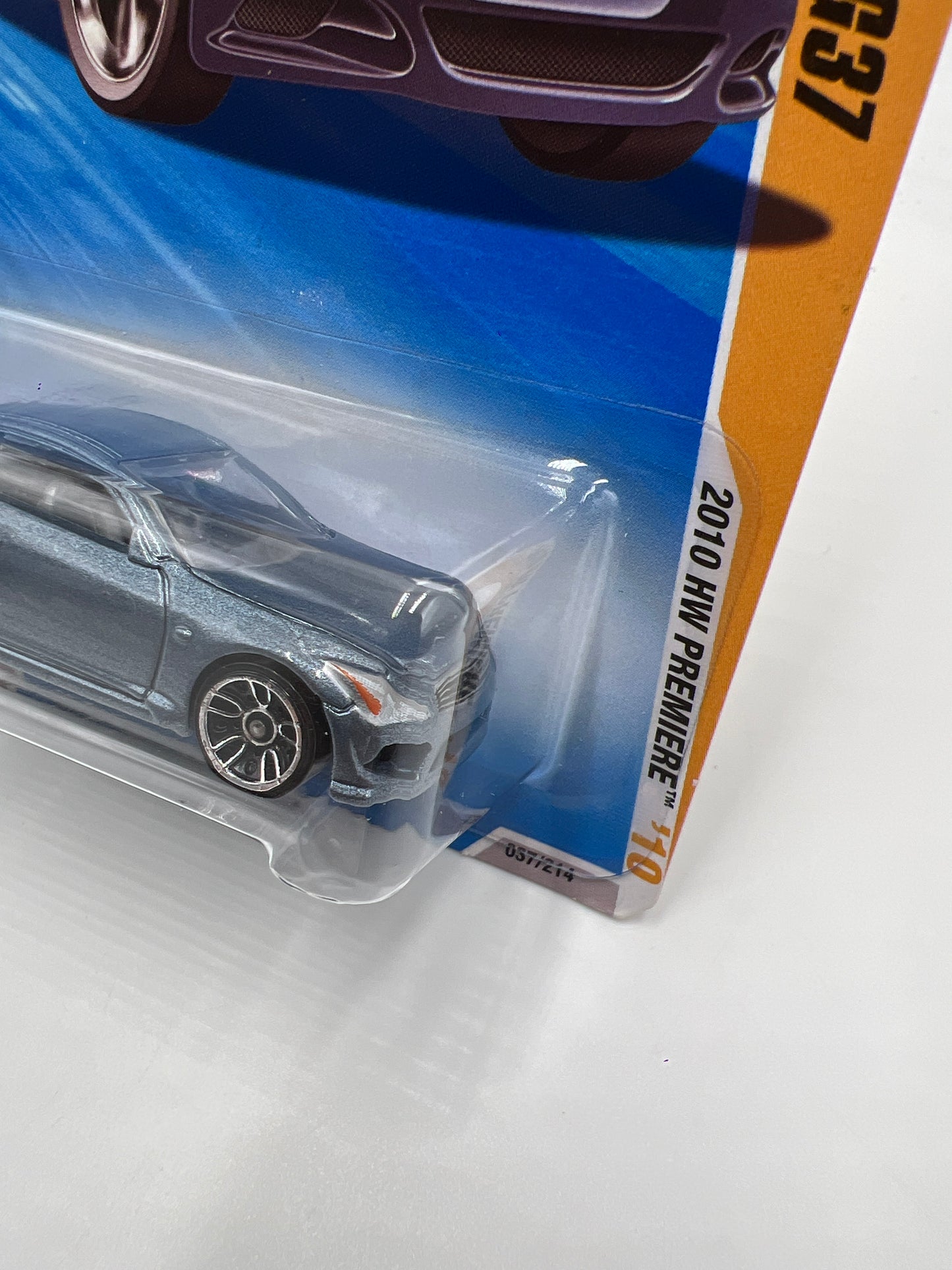 2010 Hot Wheels Premiere #37 10 Infiniti G37 Blue W/Protector International Card