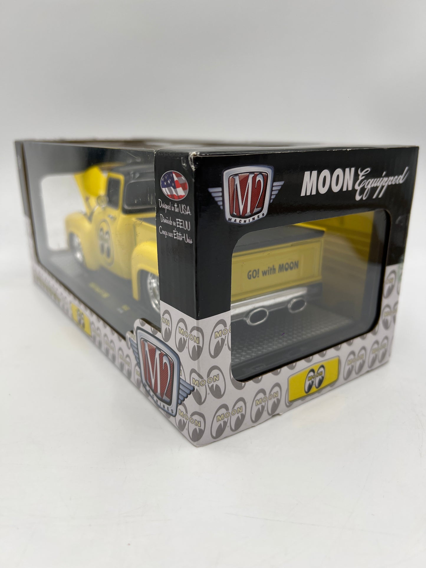 M2 Machines 1/24 Moon Equipped 1956 Ford F-100 Mooneyes Yellow R58