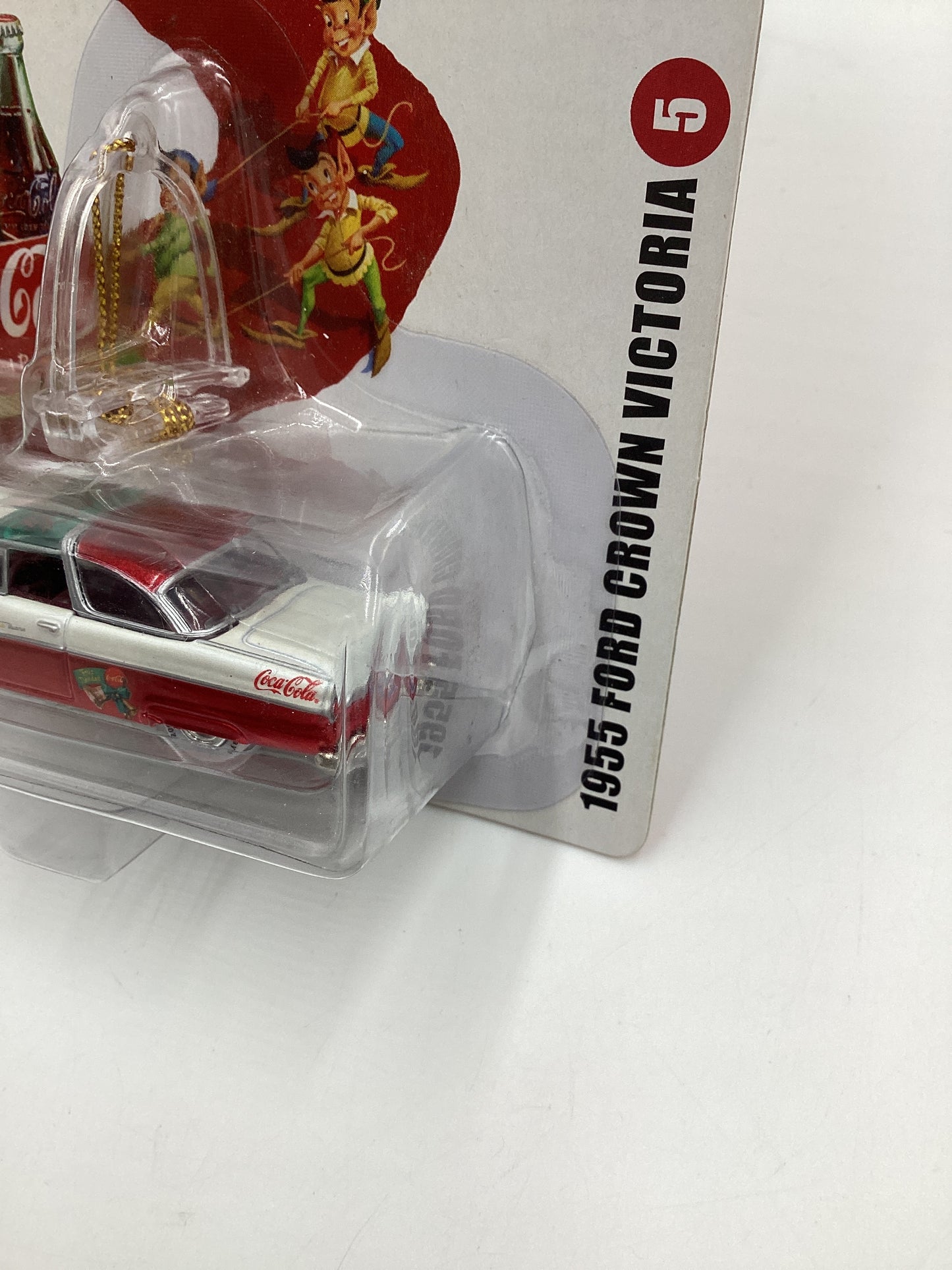 2005 Johnny lightning Holiday Automents #5 1995 Ford Crown Victoria White Lightning Chase