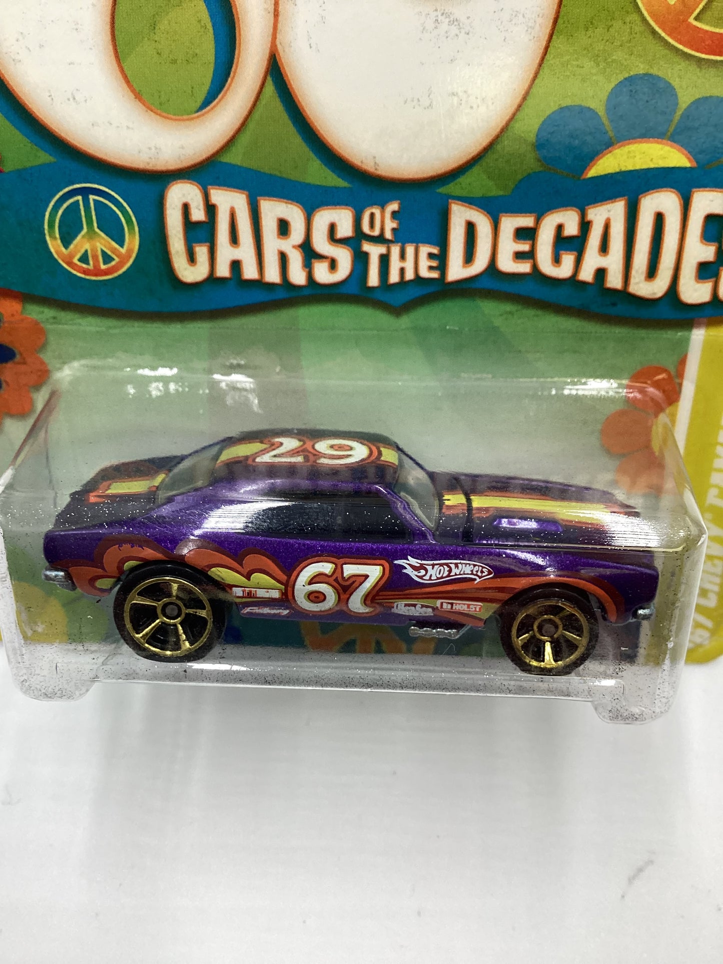 2011 Hot wheels The 60’s Cars of the Decade #14 67 Chevy Camaro Purple 157i