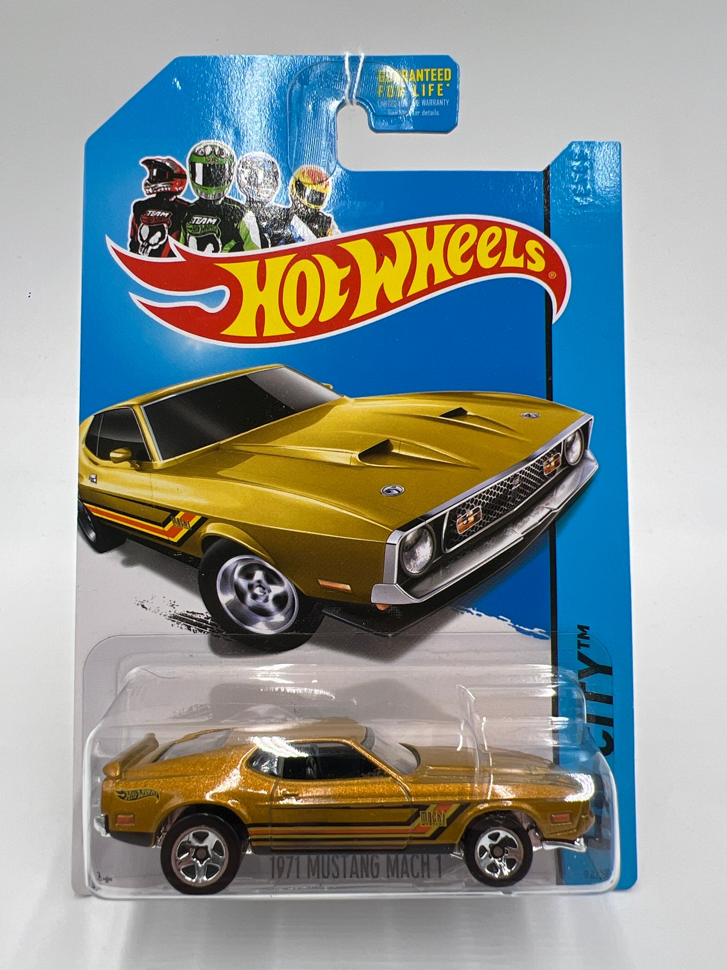 2014 Hot Wheels City #94 1971 Mustang Mach 1 Gold