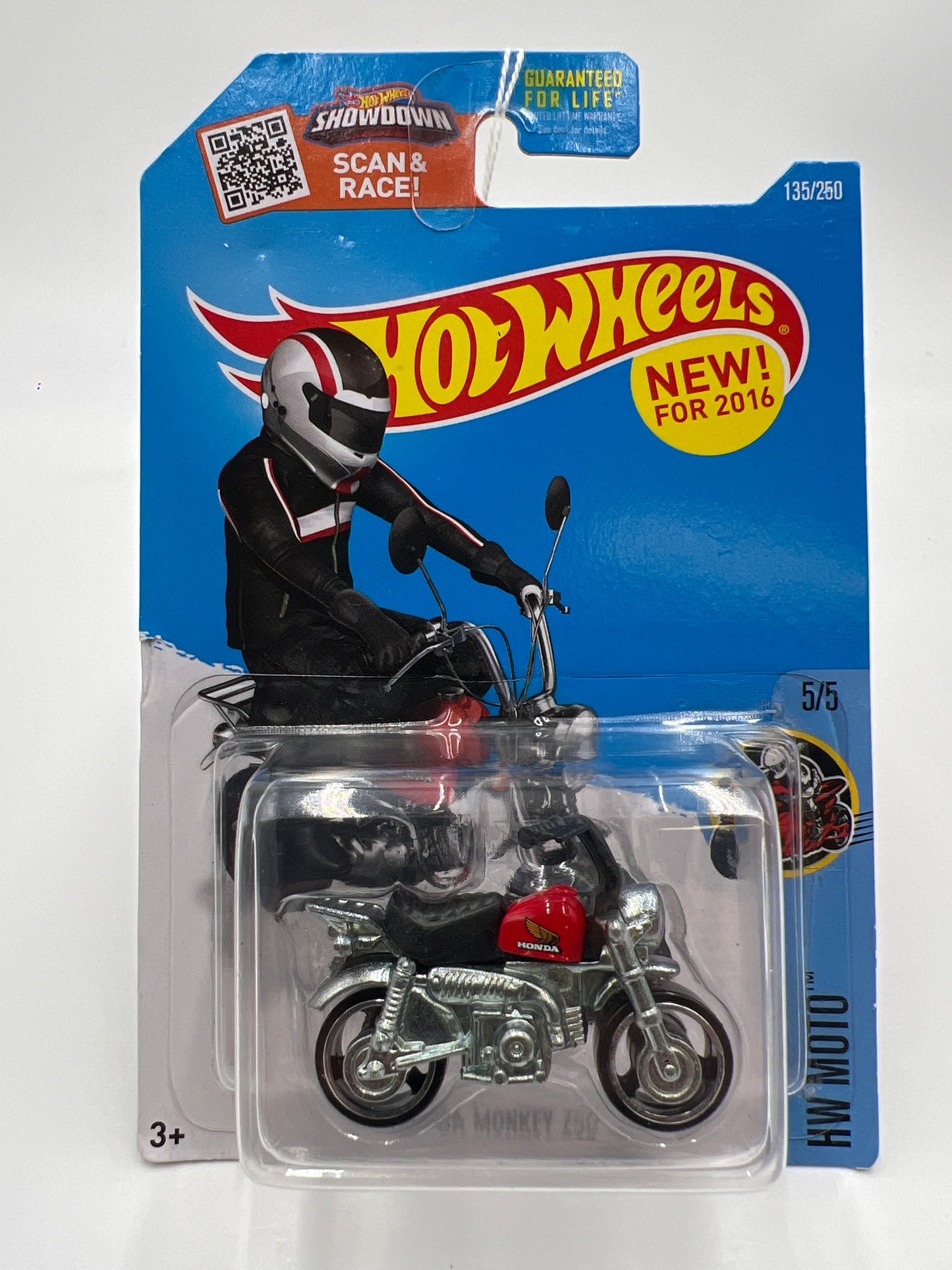 2016 Hot Wheels Moto #135 Honda Monkey Z50 Red 80C