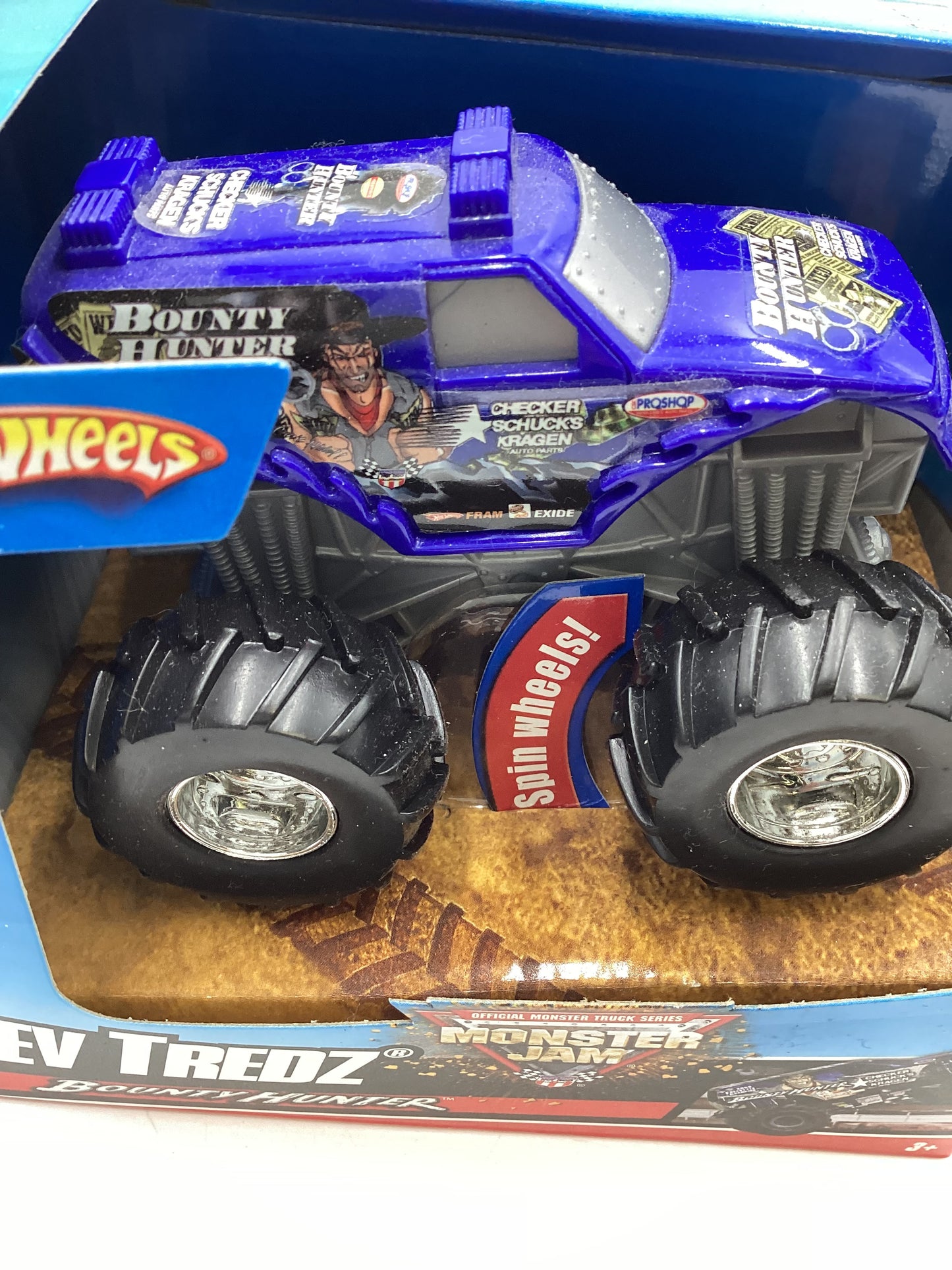 Hot Wheels Monster Jam Rev Tredz Bounty Hunter