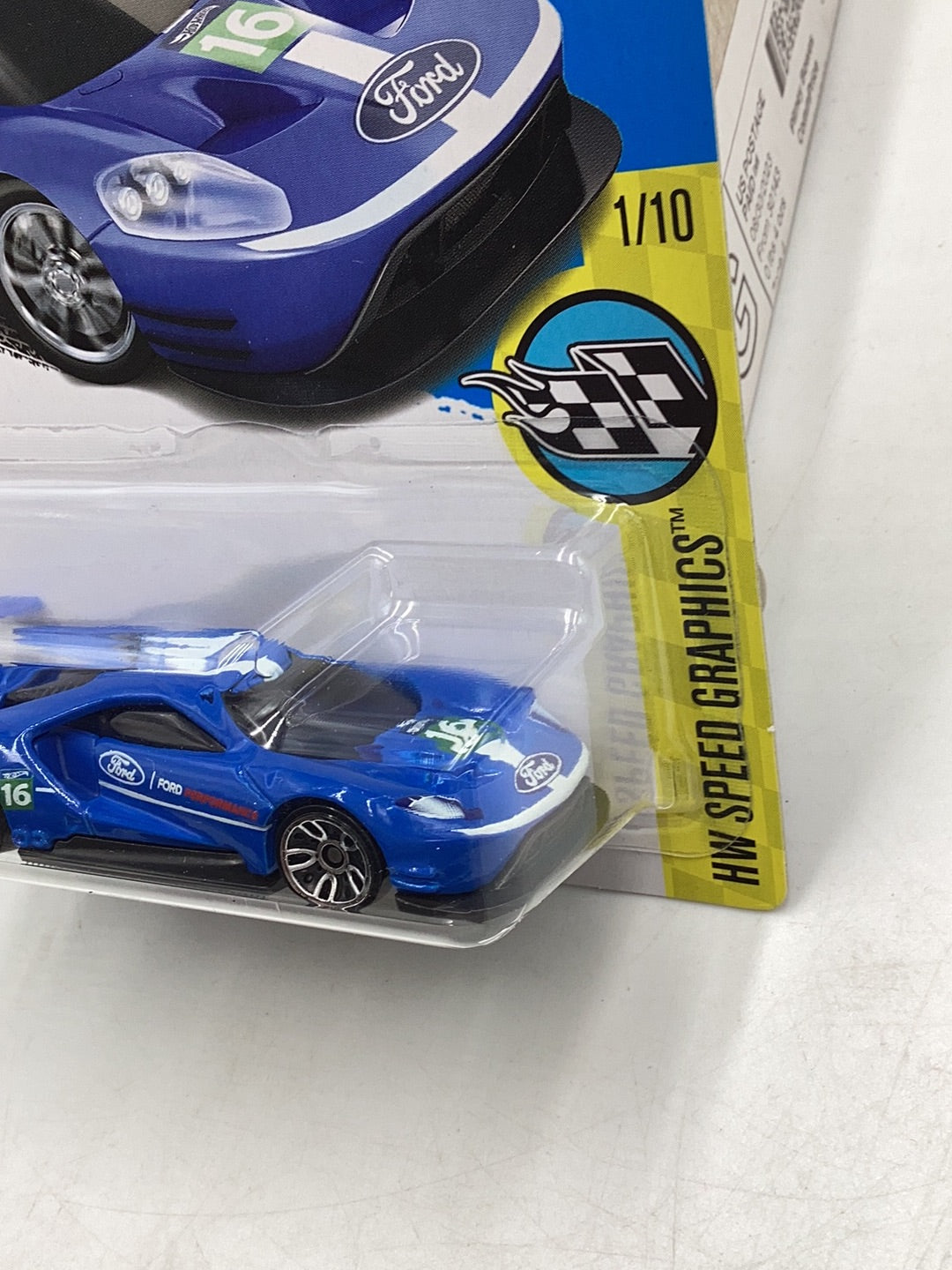 2017 Hot Wheels #166 2016 Ford GT Race has cracked blister 31B