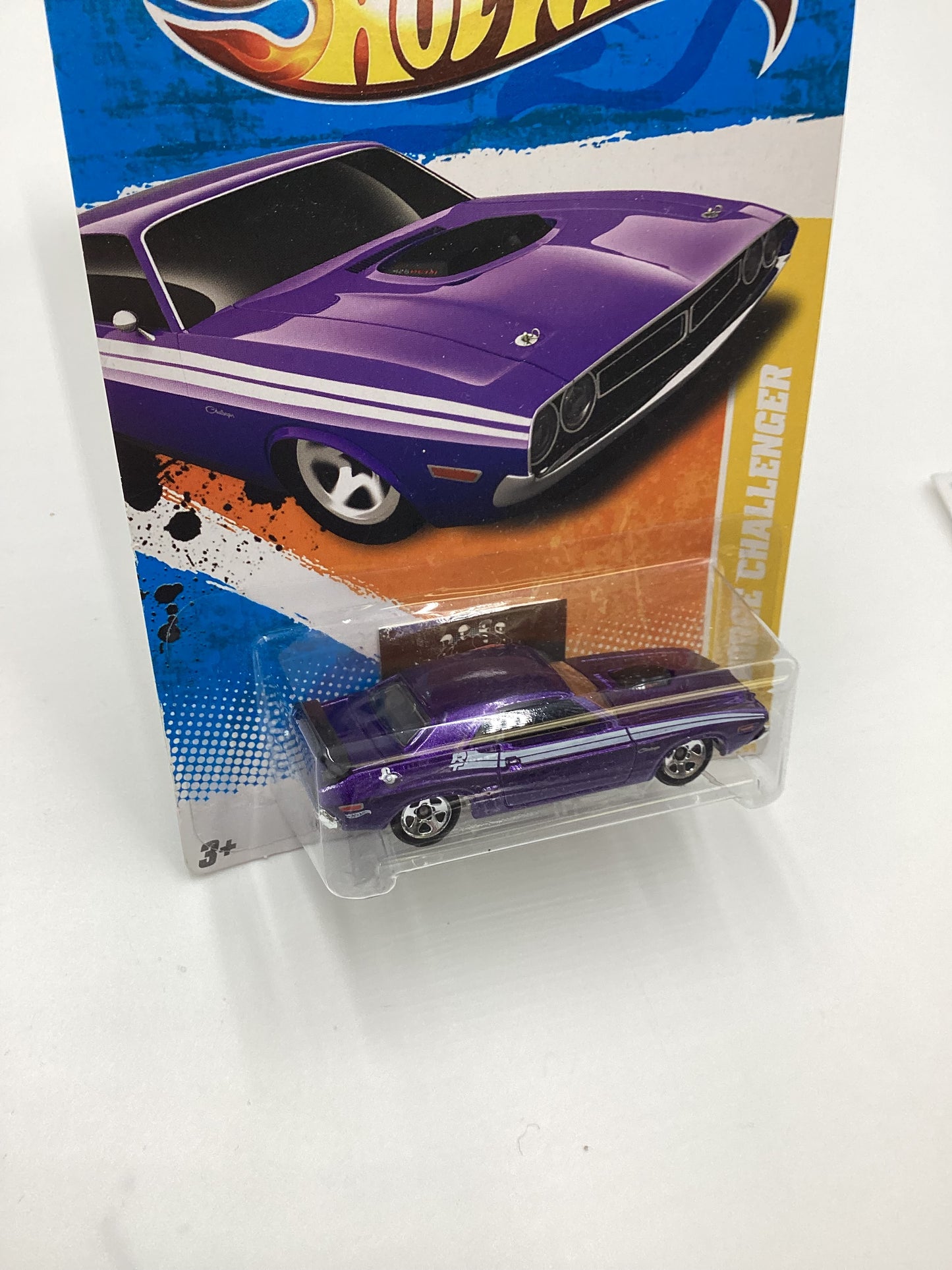 2011 Hot Wheels #12 71 Dodge Challenger Purple 56E