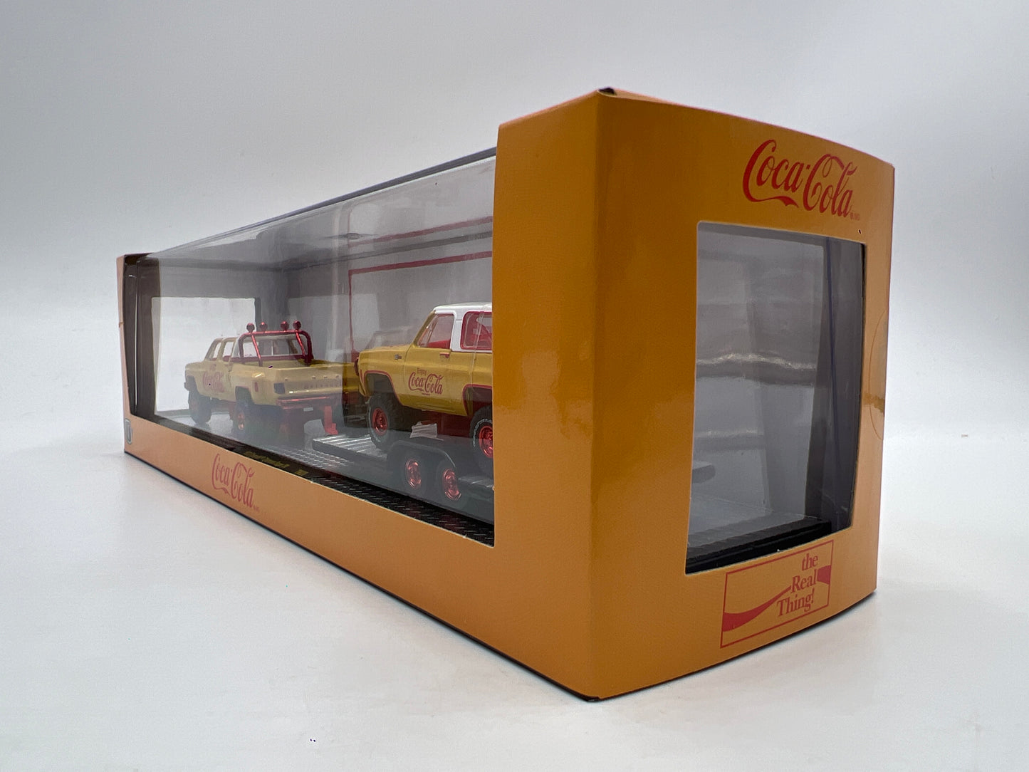 M2 Machines Auto Haulers CHASE Coca Cola 1972 Chevrolet Cheyenne Super 30 & 1973 Chevrolet K5 Blazer TW28