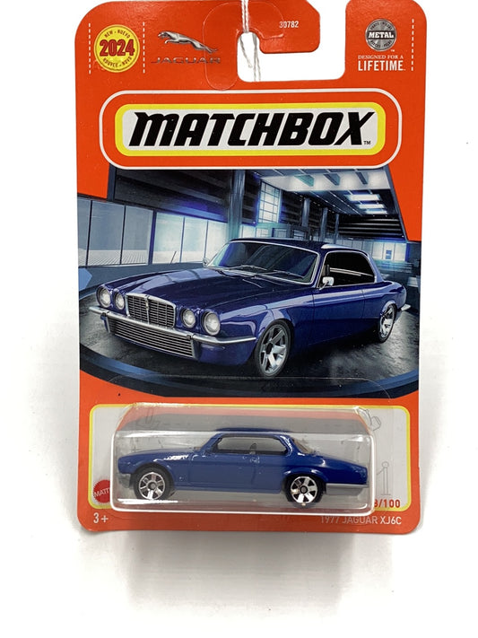 2024 matchbox #58 1977 Jaguar XJ6C 66H