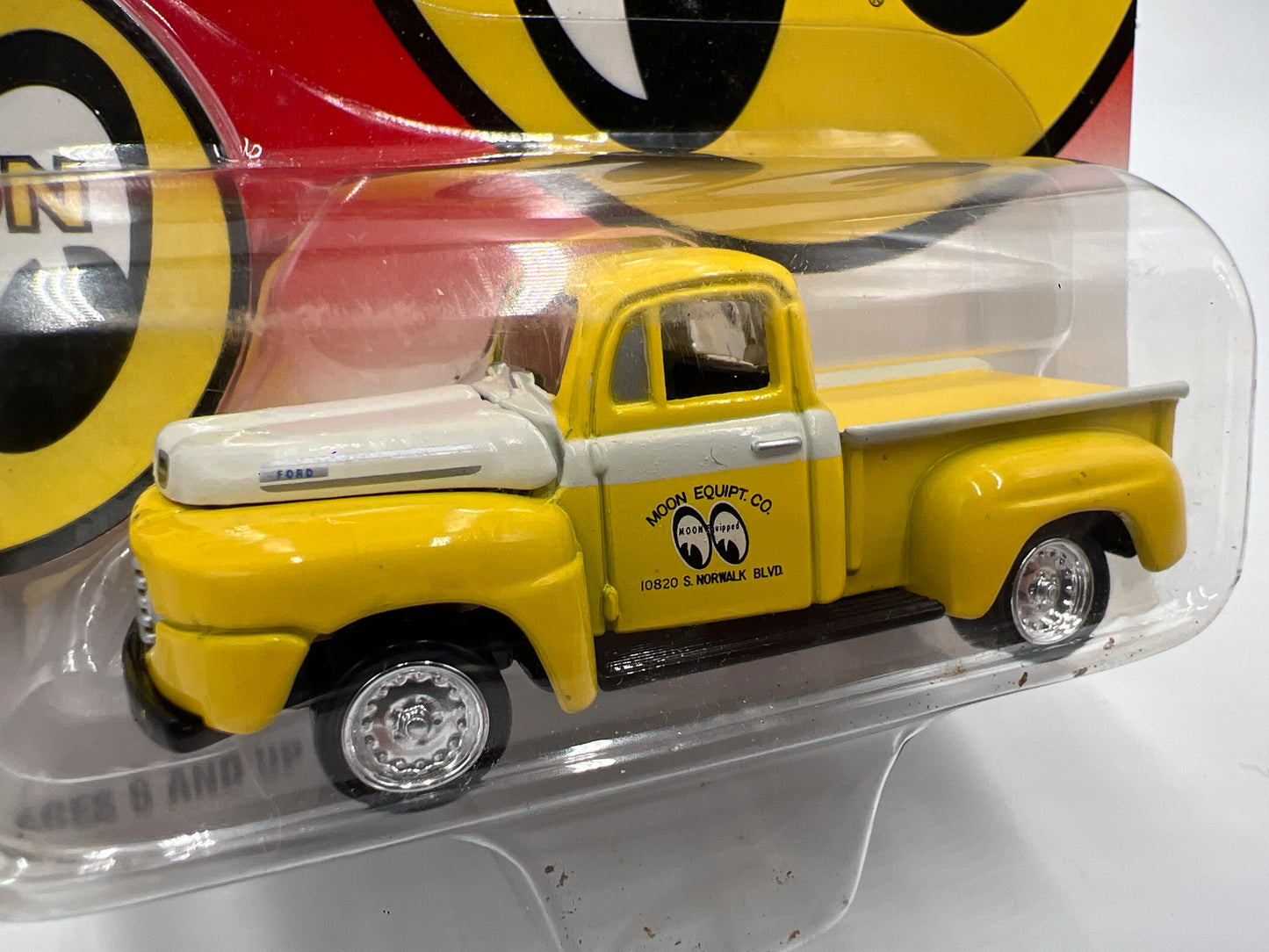 Johnny Lightning Mooneyes 1950 Ford F-1 Pickup Yellow 220B