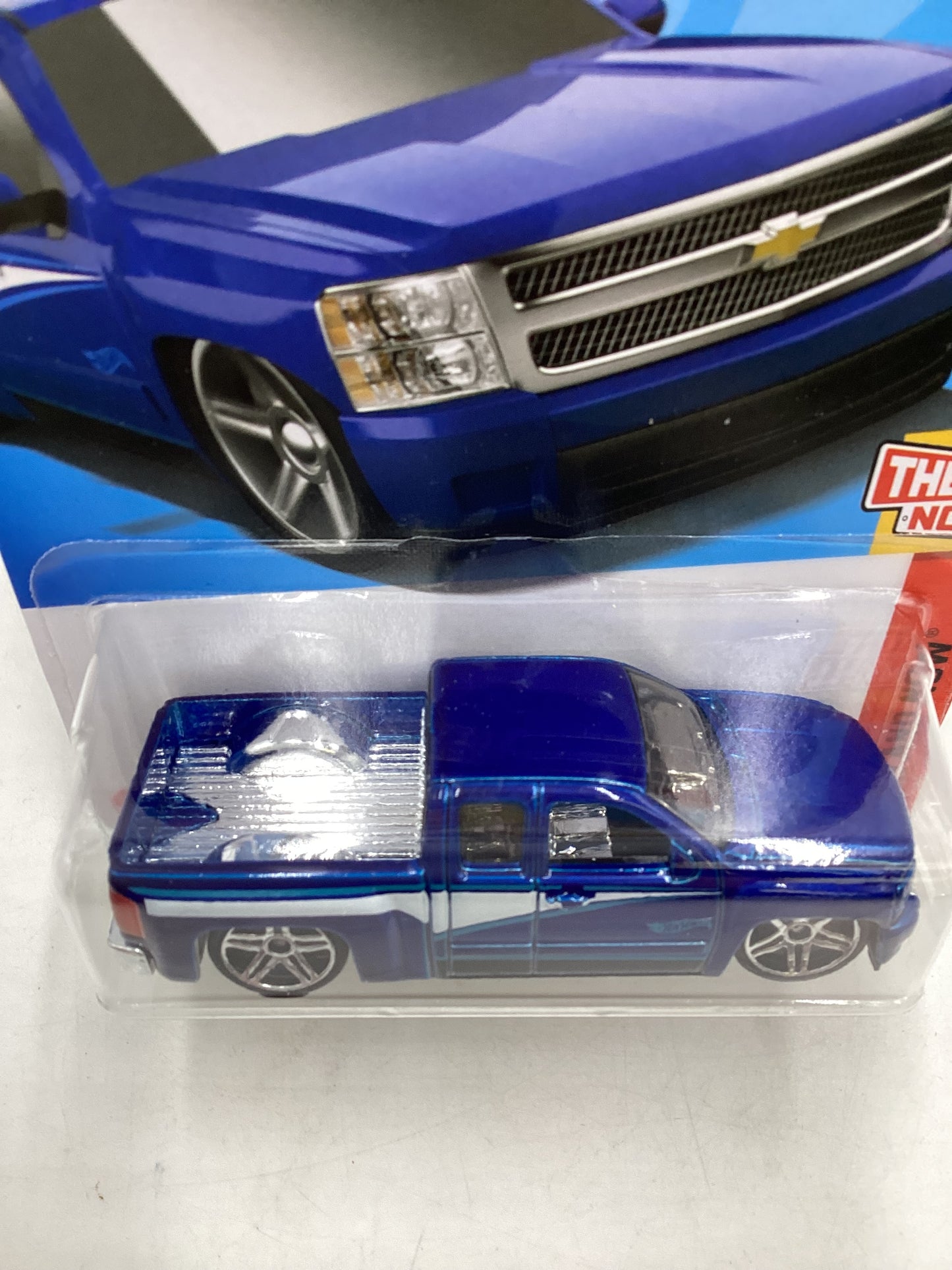 2024 Hot Wheels #207 Chevy Silverado Blue