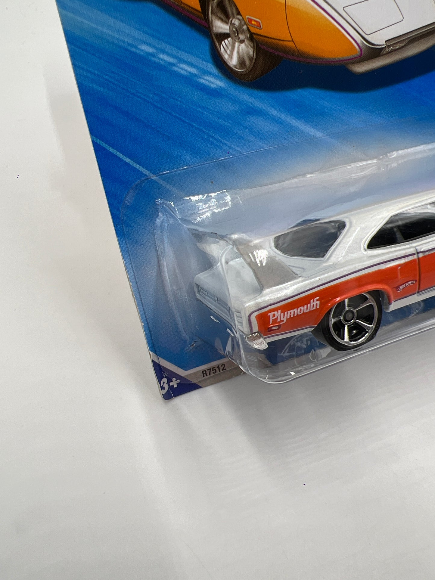 2010 Hot Wheels Kmart Exclusive #87 70 Plymouth Superbird Orange/White Cracked Blister 239C
