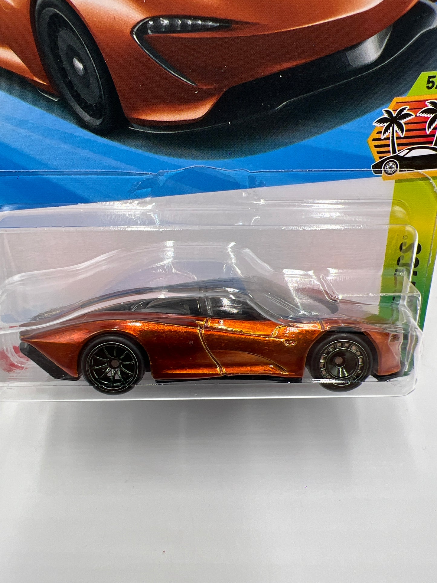 2025 Hot Wheels Super Treasure Hunt #209 McLaren Speedtail Orange W/Protector