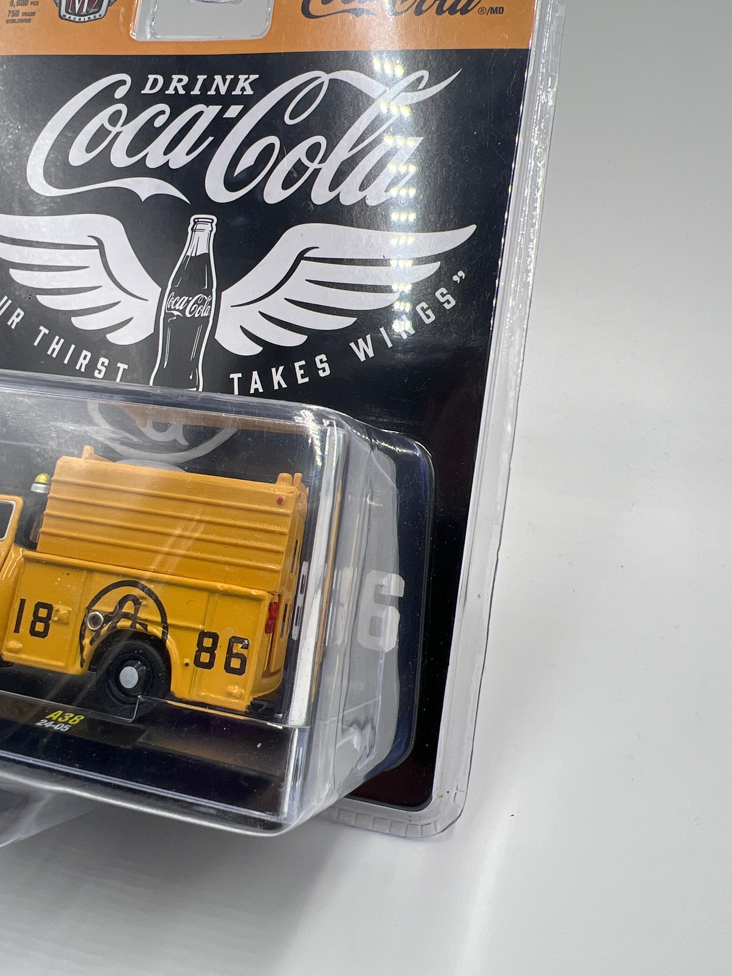 M2 Machines Coca Cola 1956 Ford F-100 Truck Yellow A38 204G