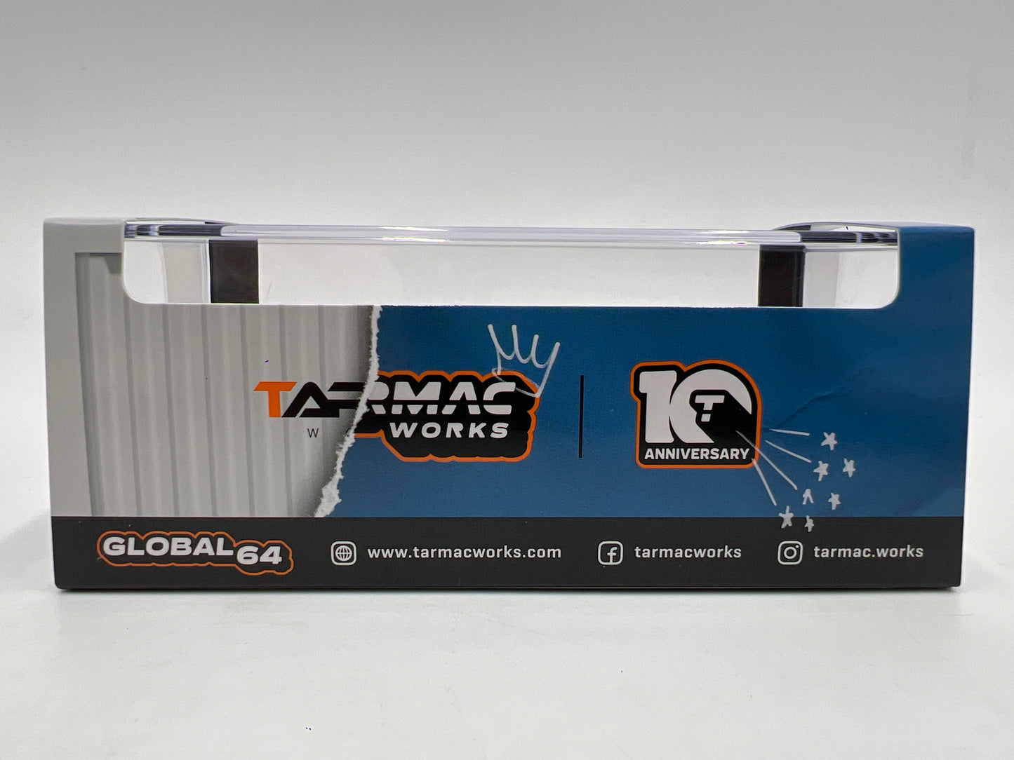 Tarmac Works 10th Anniversary Nissan Skyline R32 Widebody Jonsibal Blue/Black