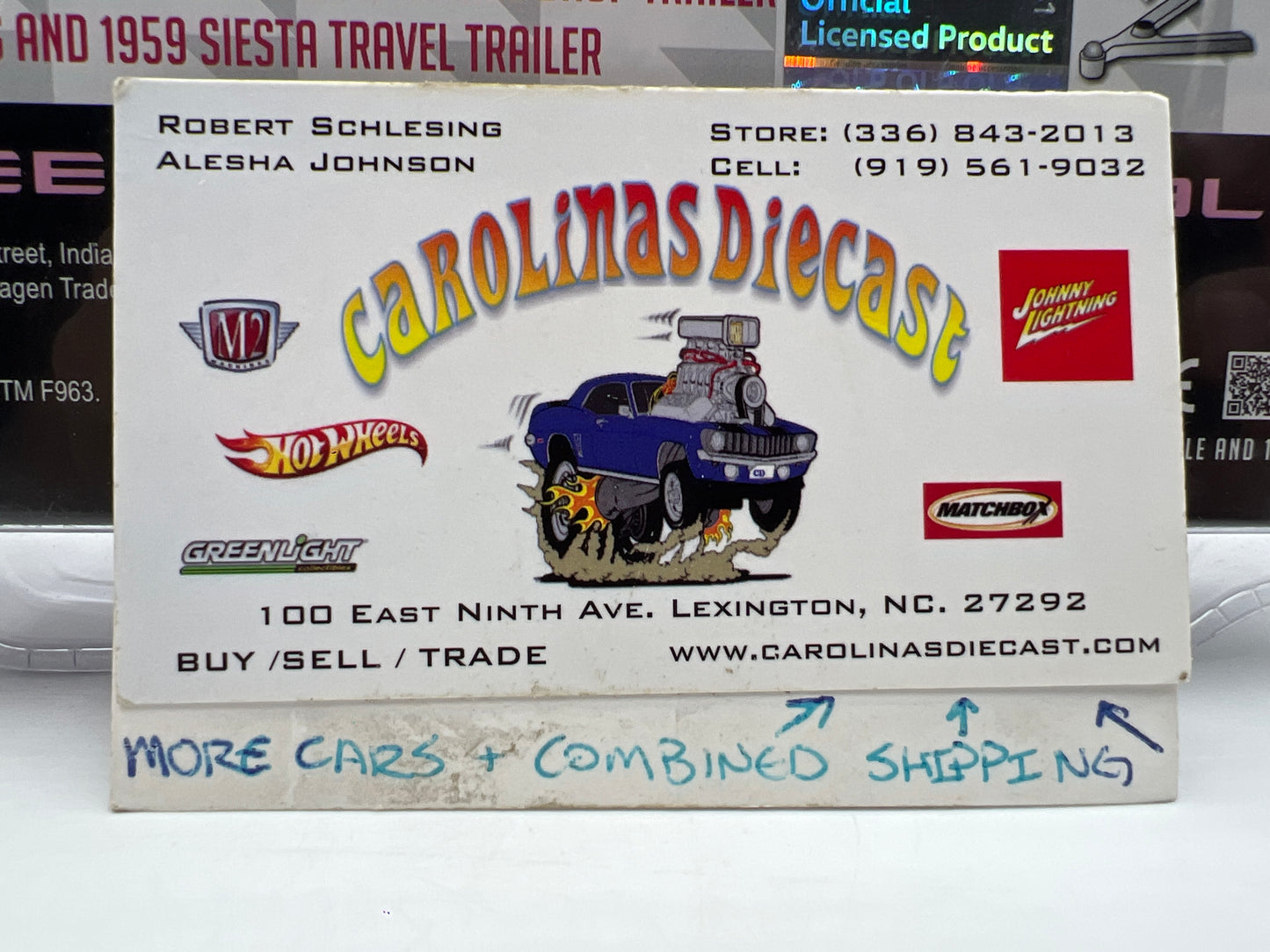 Greenlight Mijo Exclusives Hitch & Tow 1974 Volkswagen Type 2 T2 And 1958 Catolac Deville Trailer Pink VHTF