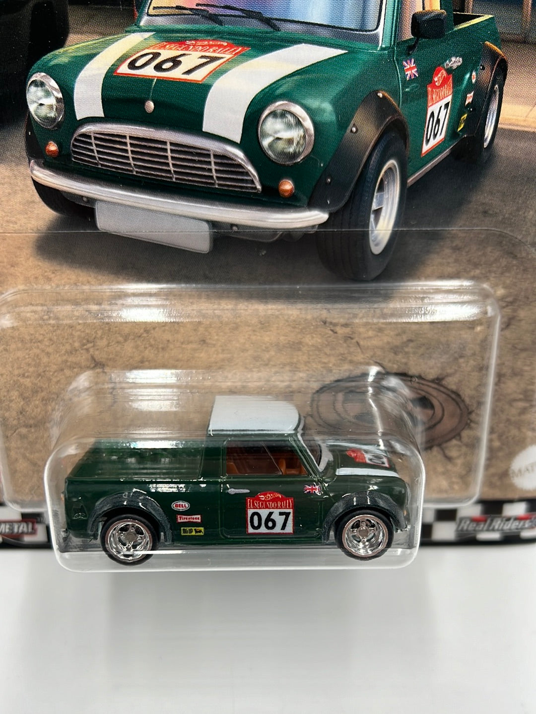 Hot Wheels Premium Boulevard #48 ‘67 Austin Mini Pickup 260H