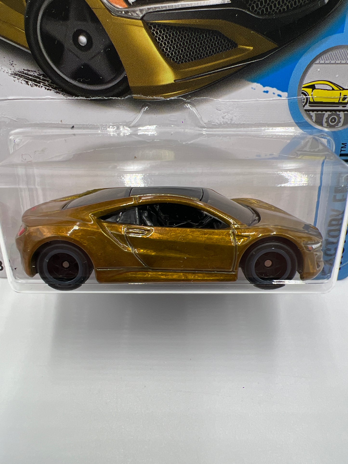 2017 Hot Wheels Super Treasure Hunt 17 Acura NSX Gold W/Protector