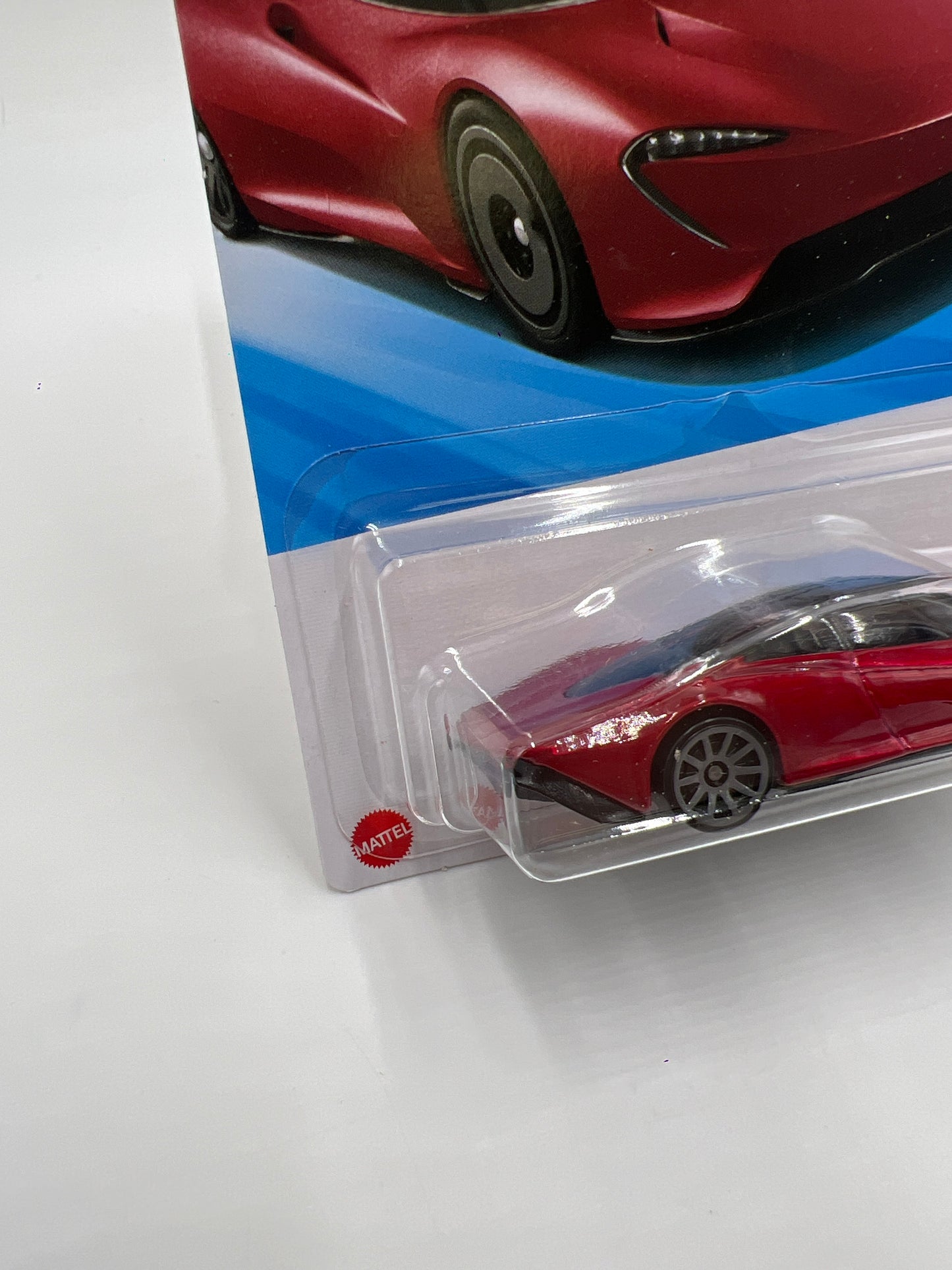 2025 Hot Wheels L Case Exotics #209 McLaren Speedtail Red 104i
