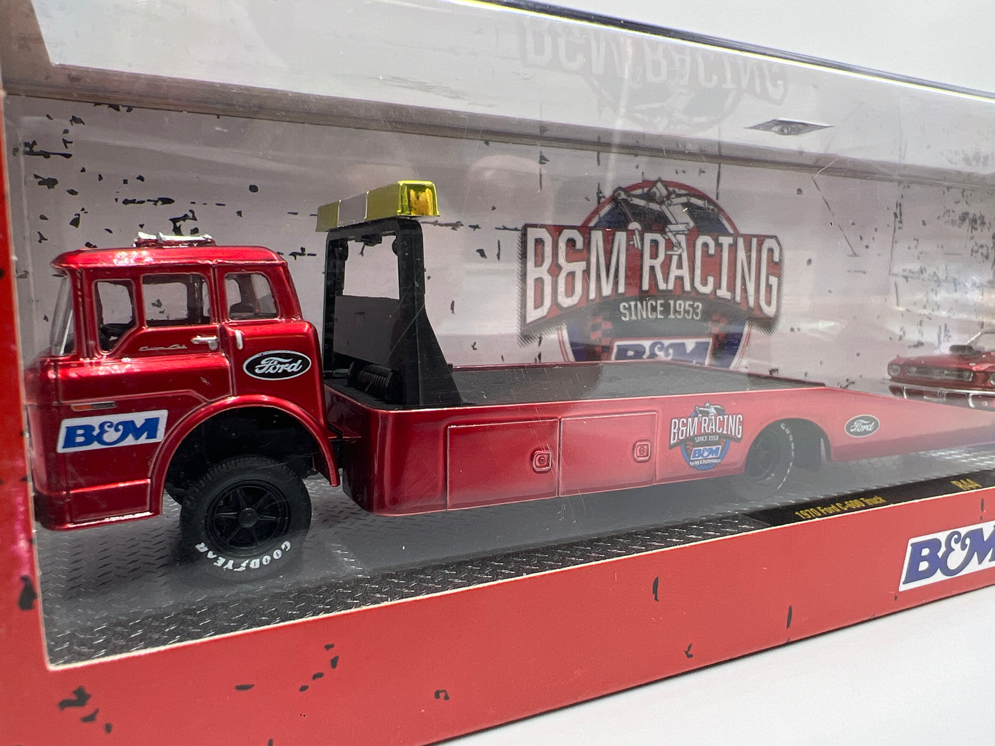 M2 Machines Auto Haulers R44 1970 Ford C-600 Truck & 1966 Mustang Gasser B&M