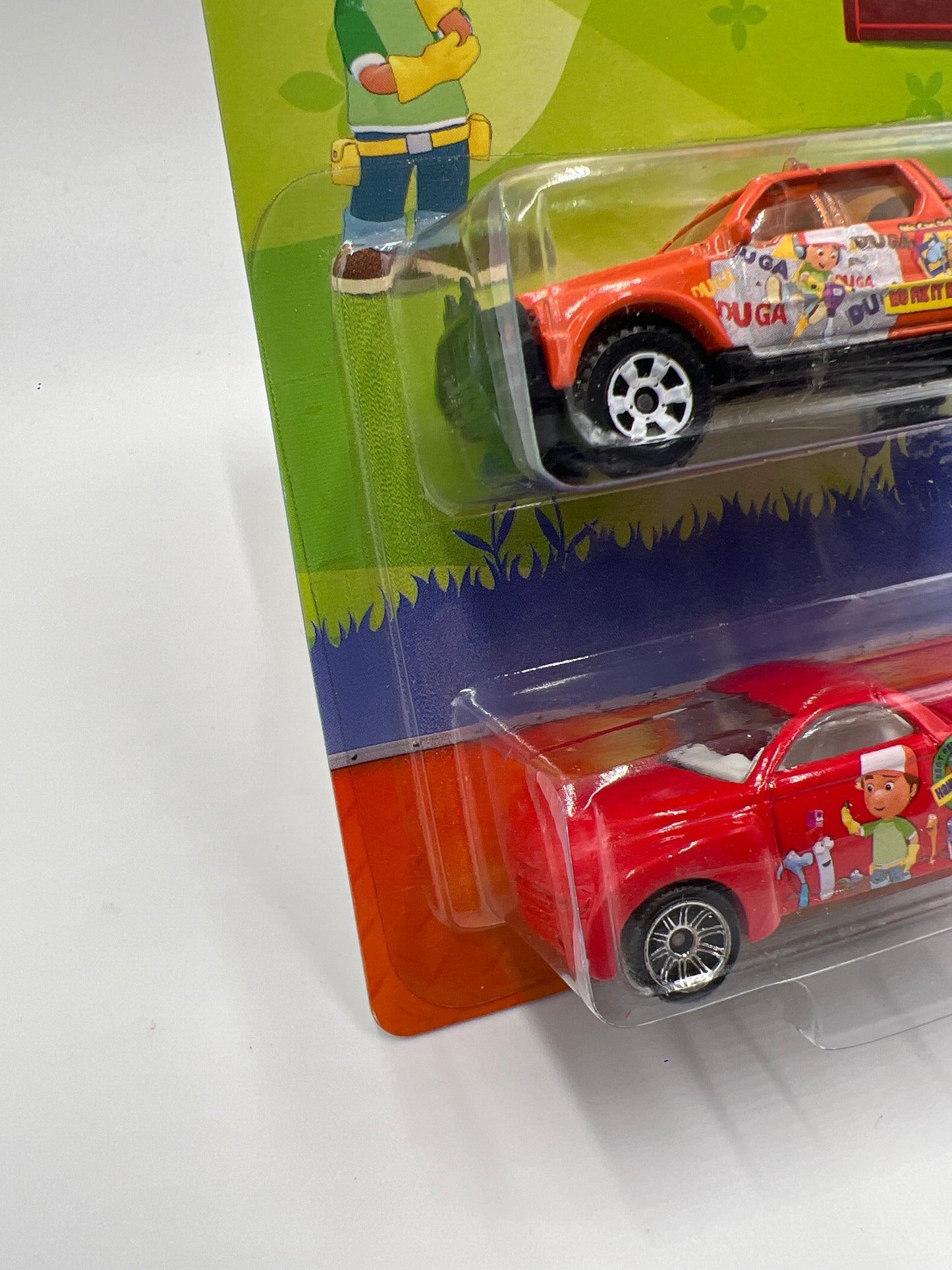 2009 Matchbox Disney 2 Pack Handy Mandy Easter Cars SSR (Cracked Blister) SR