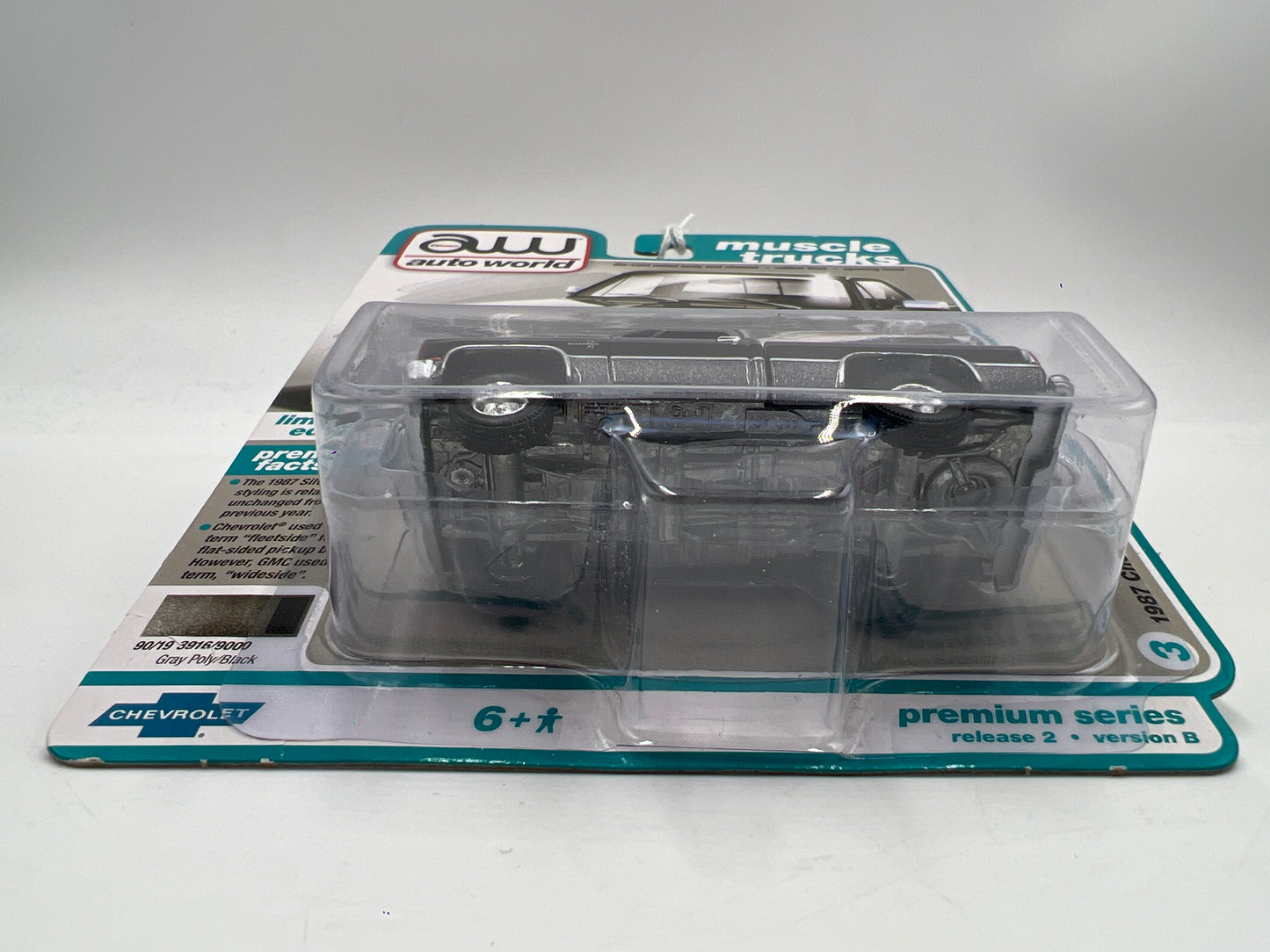 Auto World Muscle Trucks Release 2 Version B 1987 Chevy Silverado R10 Fleetside Gray/Black