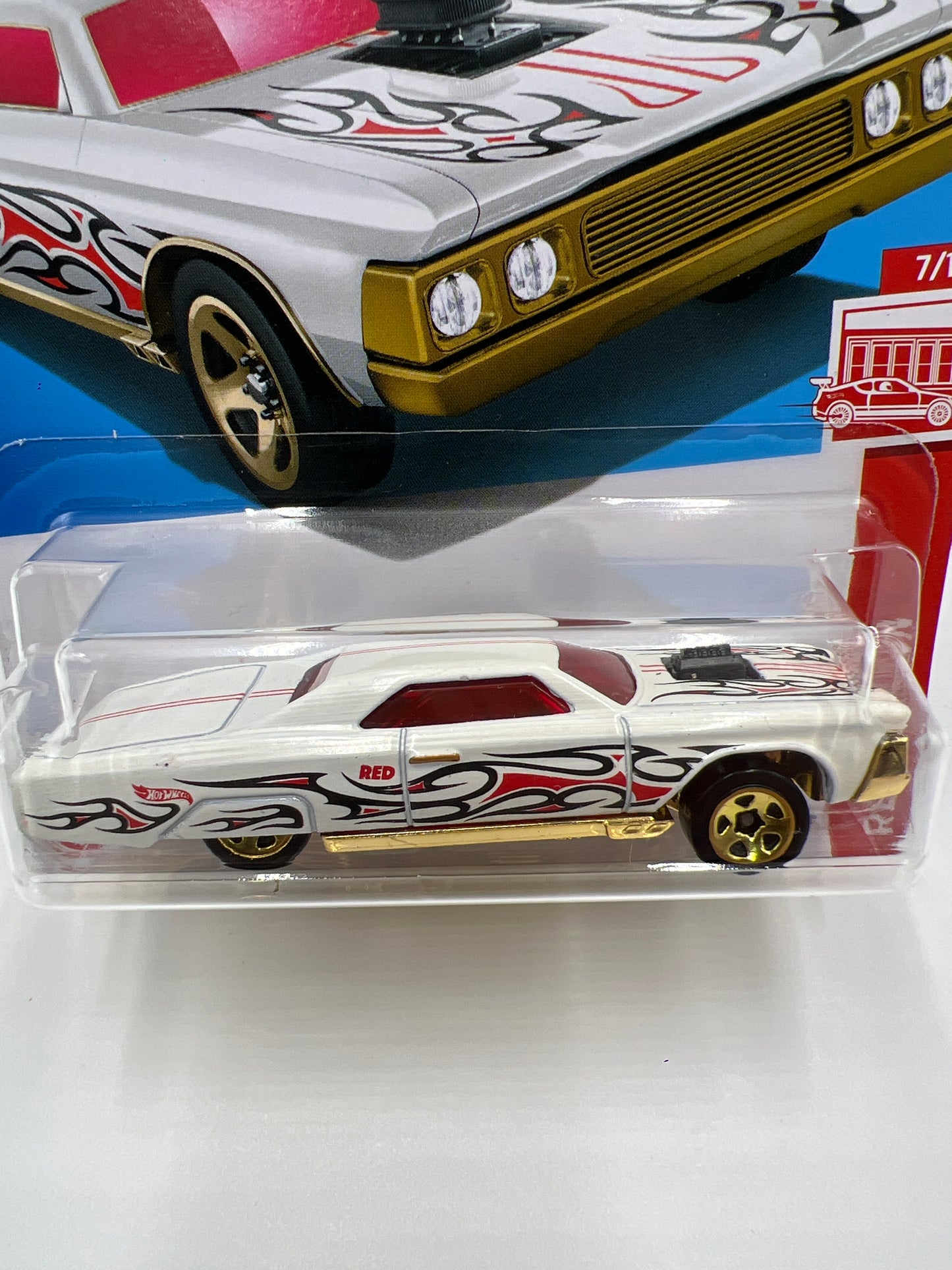 2024 Hot Wheels #113 Target Red Edition Layin Lowrider White 147F