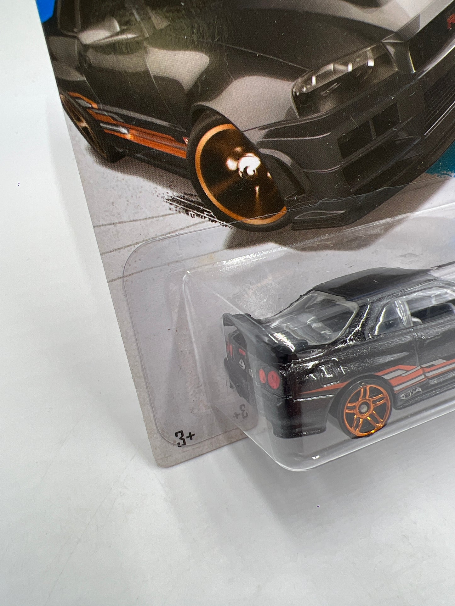2013 Hot Wheels Showroom #158 Nissan Skyline GT-R R34 Black W/Protector 1