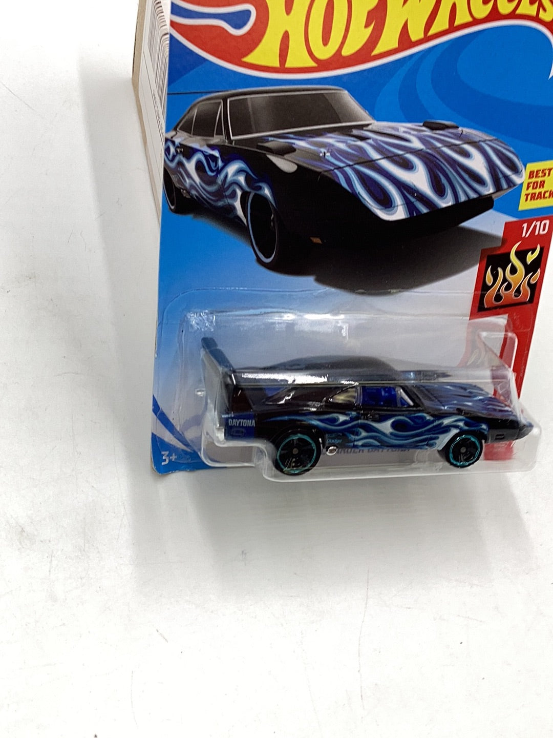 2019 Hot wheels #31 69 Dodge Charger Daytona 40B