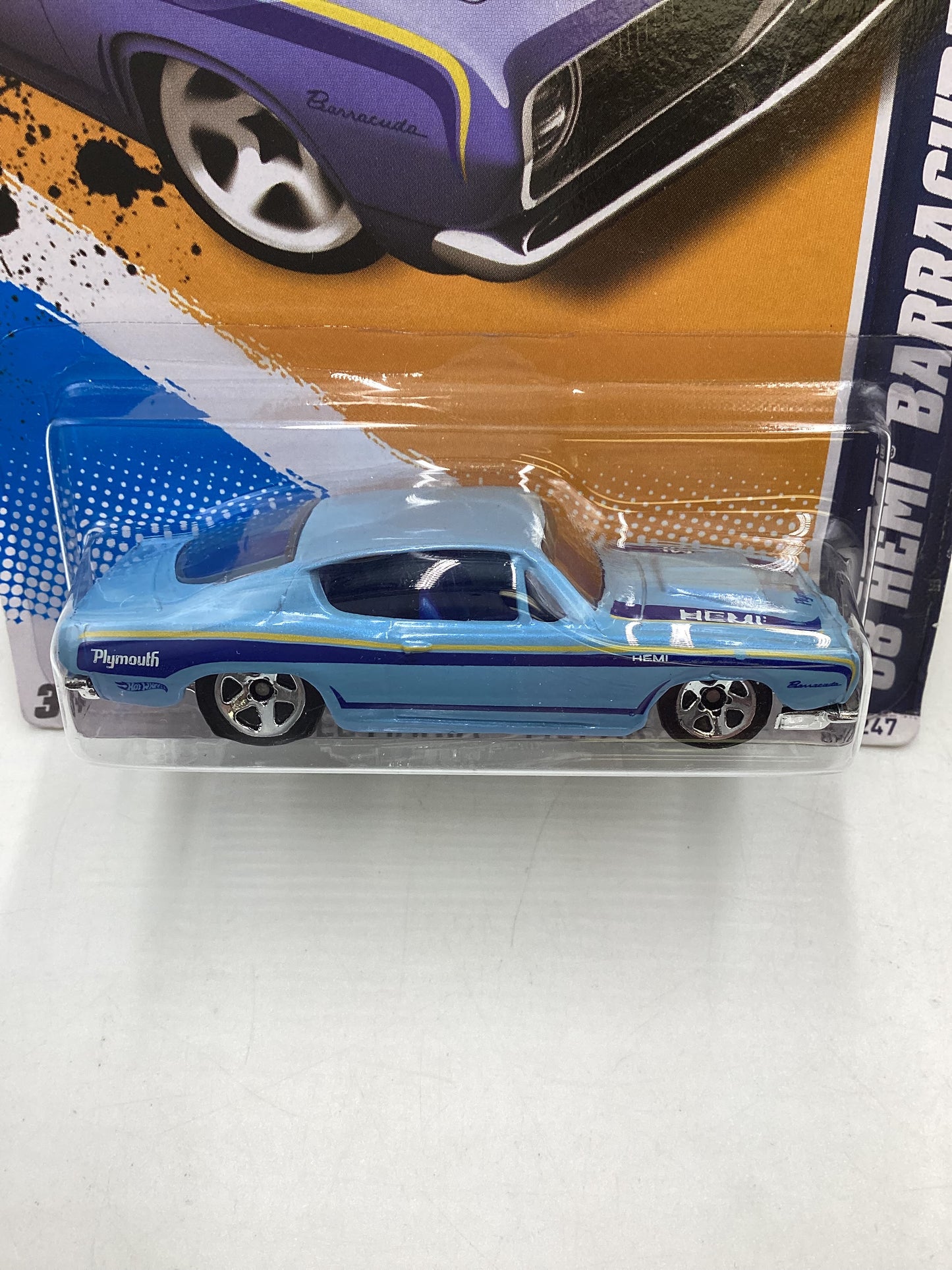 2012 Hot Wheels Muscle Mania #87 68 Hemi Barracuda Light Blue 36i