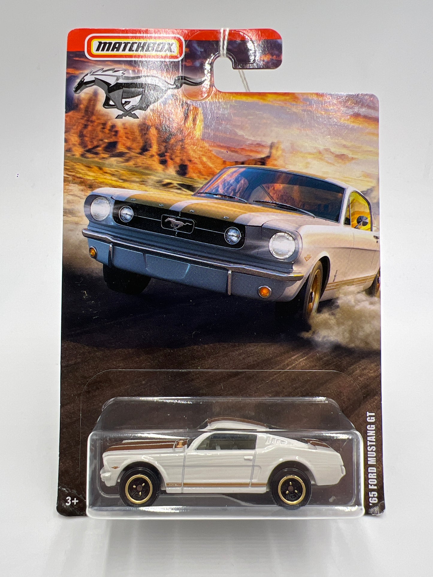 Matchbox Mustang Series #5 65 Ford Mustang GT White 154F