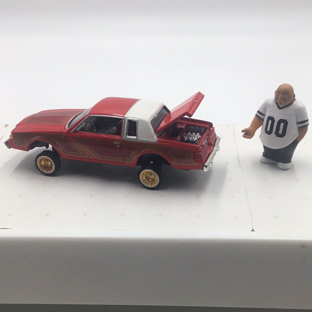 Revell Lowrider 1982 Buick Regal #8 with adjustable suspension (Loose)