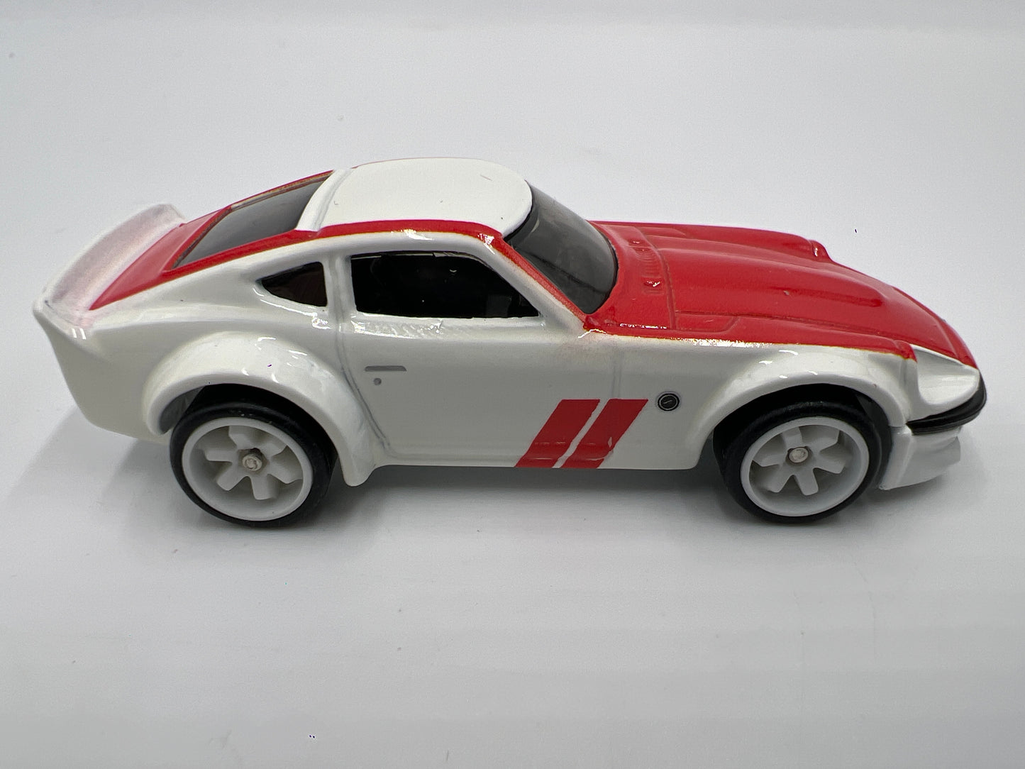 Hot Wheels 1/64 Premium Diorama Set Nissan Fairlady Z Red/White Loose