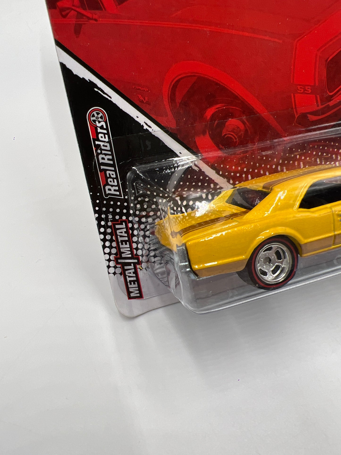 Hot Wheels Premium Garage Series #13 67 Oldsmobile 442 Yellow W/Protector
